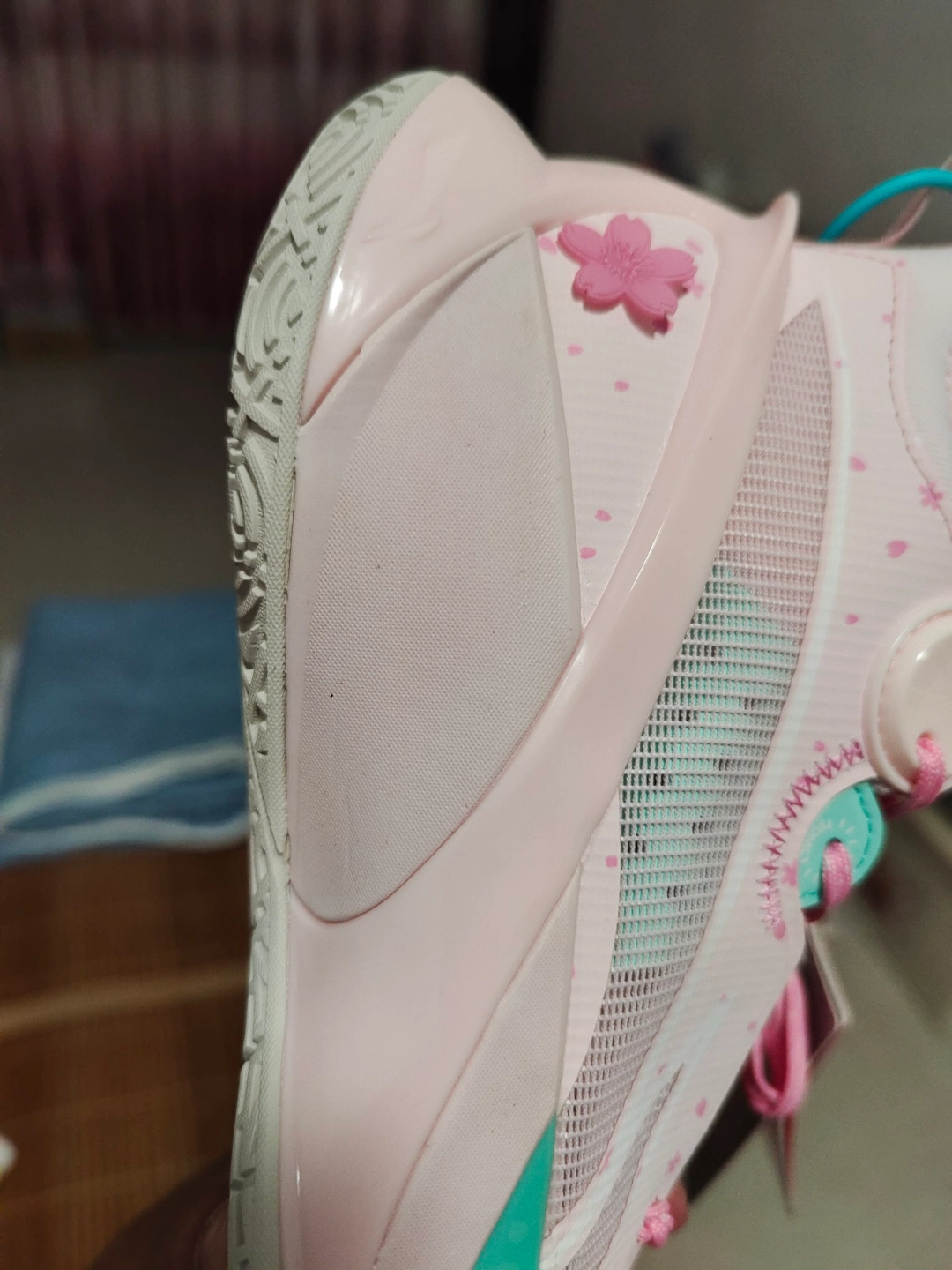 custom review-LINING SONIC 10 Баскетбольные кроссовки MID Топ Розовая примула Мужской