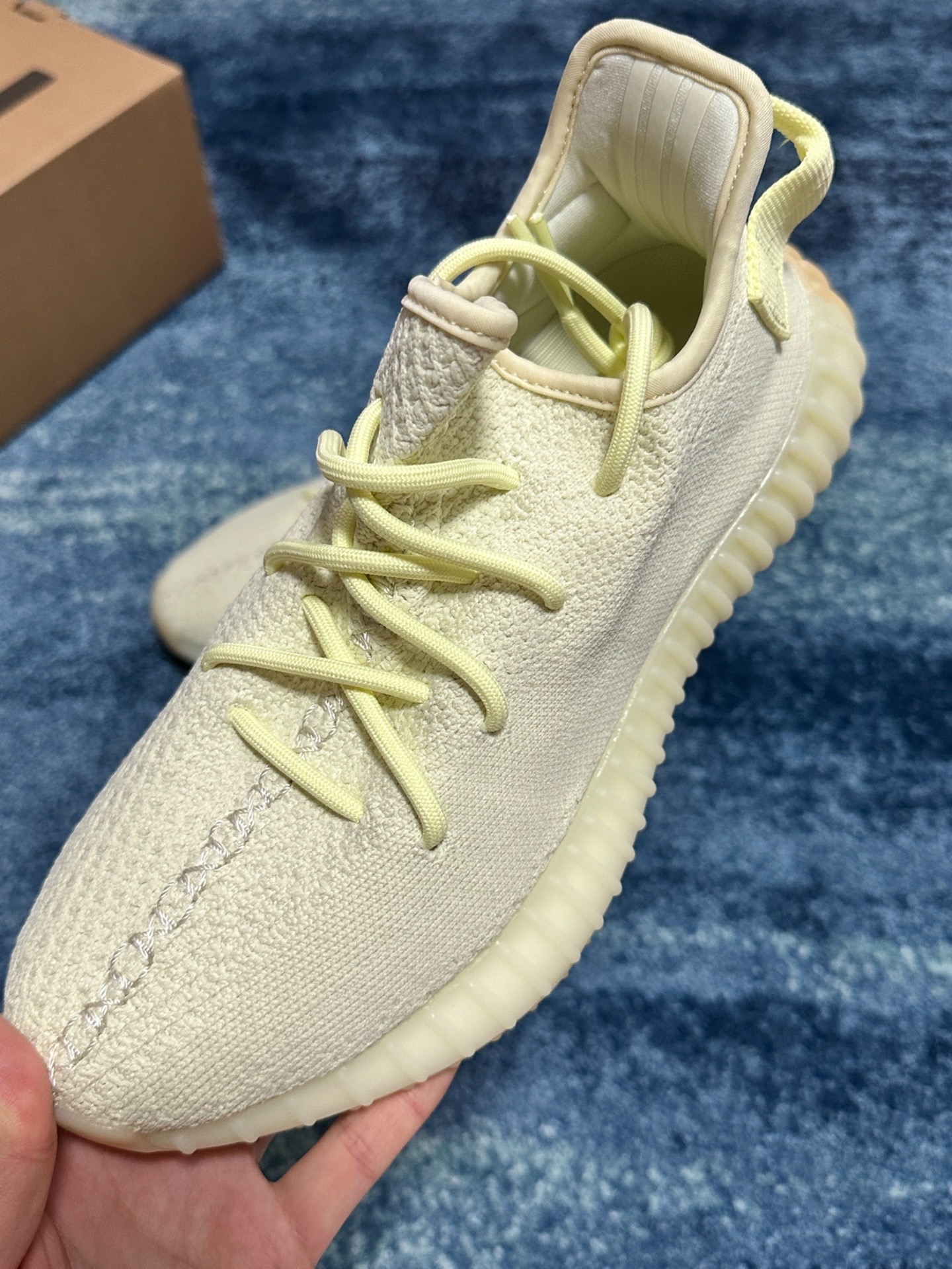 yeezy 350 黄油