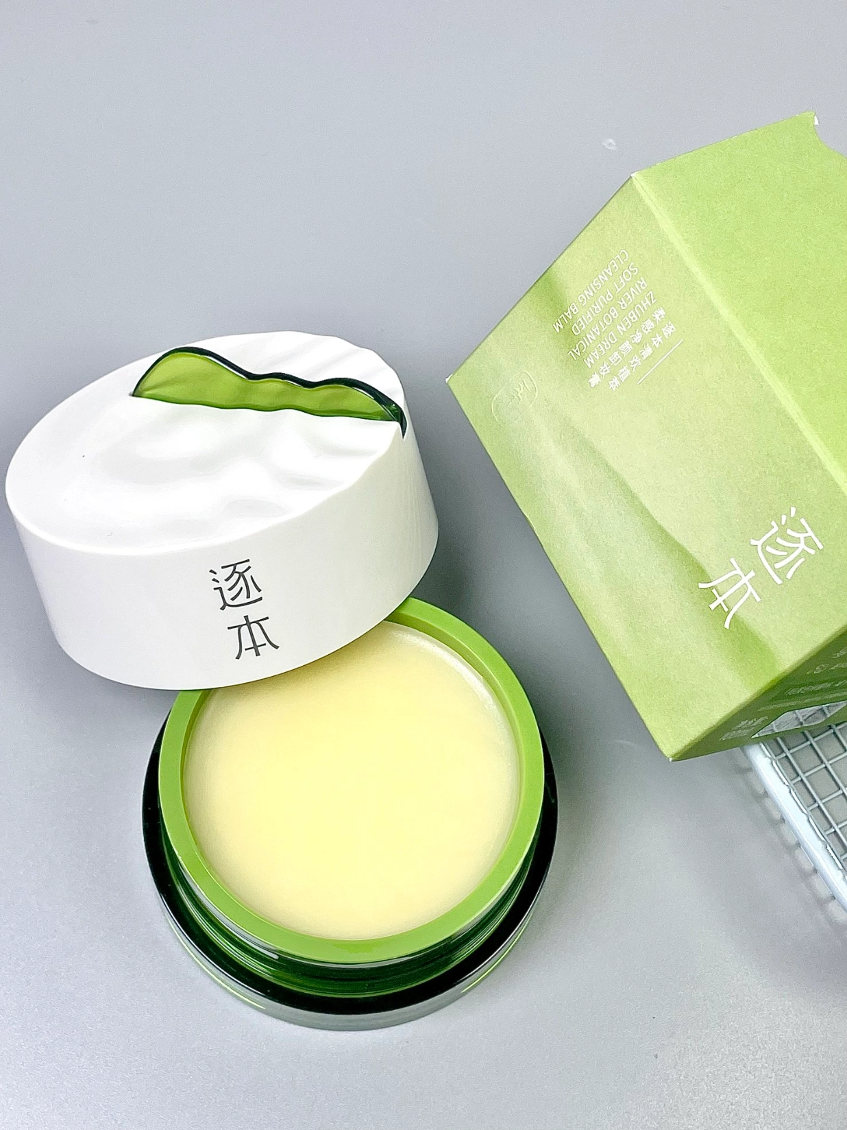 逐本清欢卸妆膏是我室友向我一直强烈安利的产品 趁着得物这次双十一