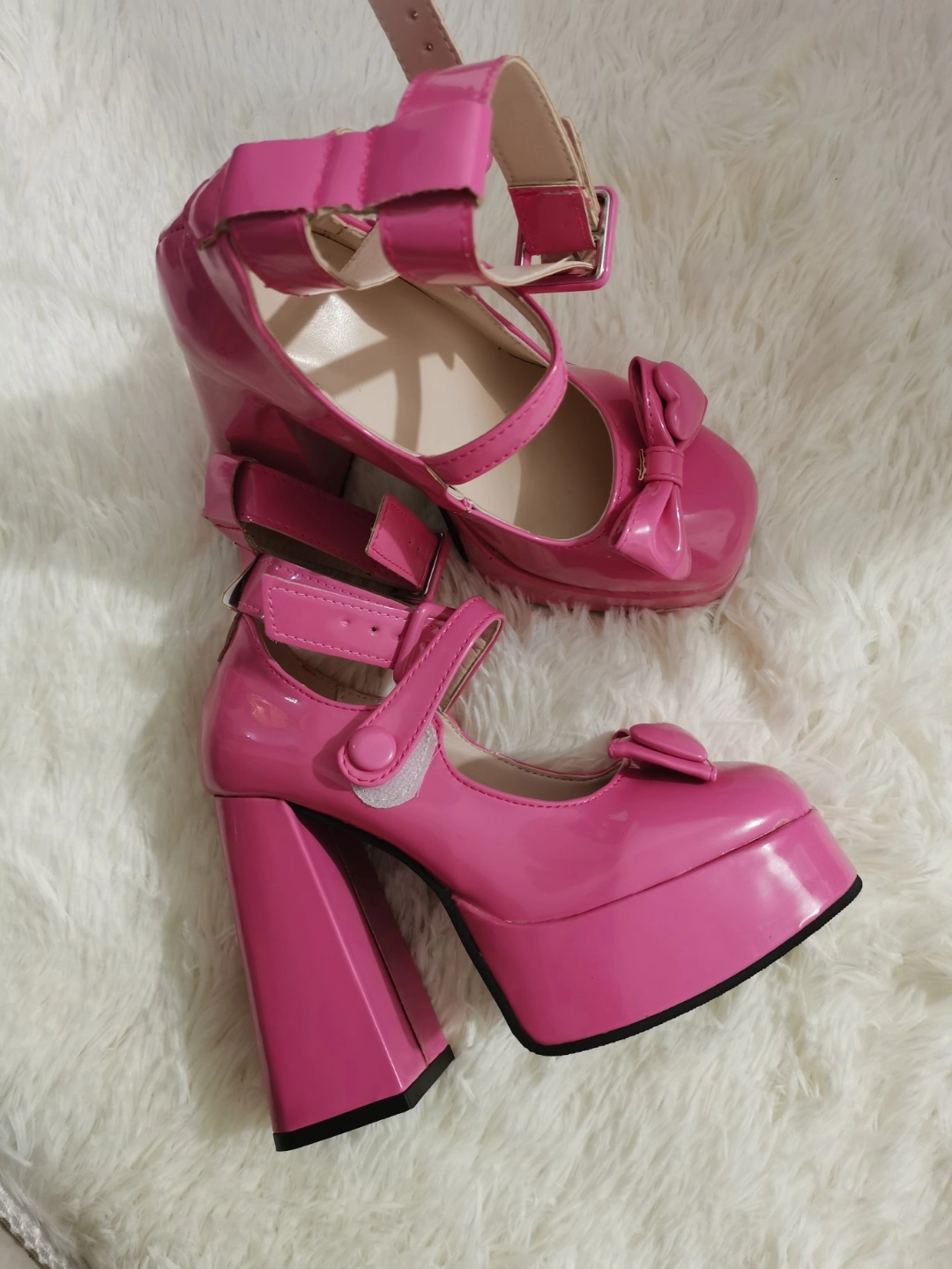 芭比的鞋子也太美了叭