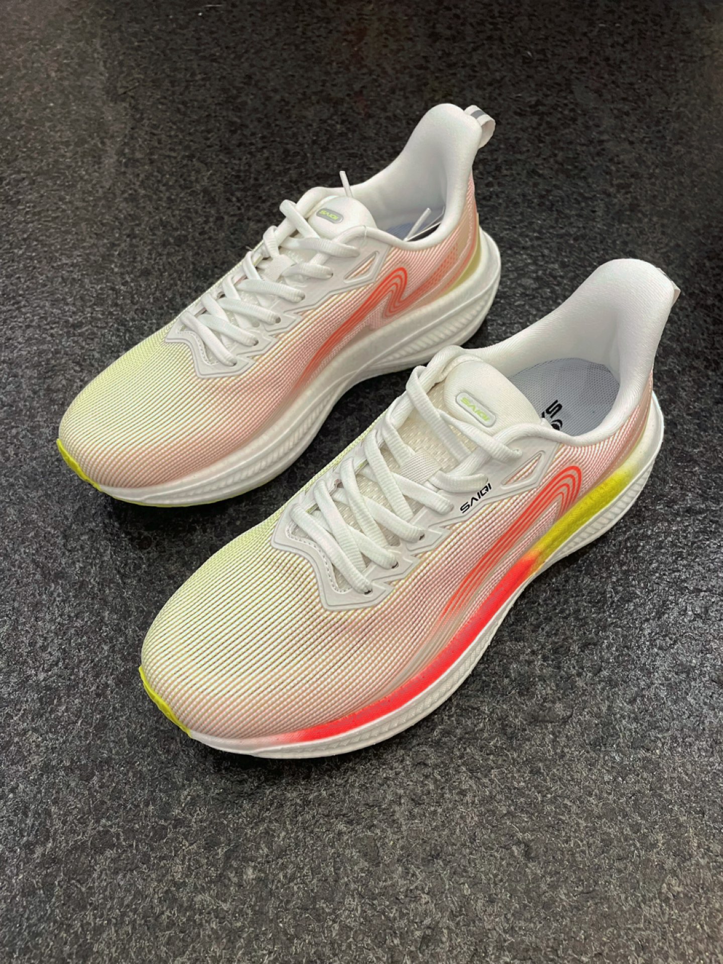 赛琪,曾经也是运动类国货的王者,依然在奋进