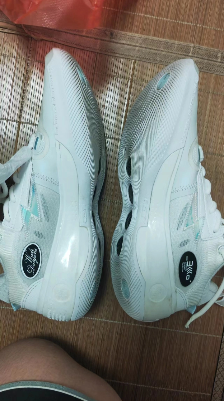 custom review-LINING Way Of Wade 10 Low 'White Hot'
