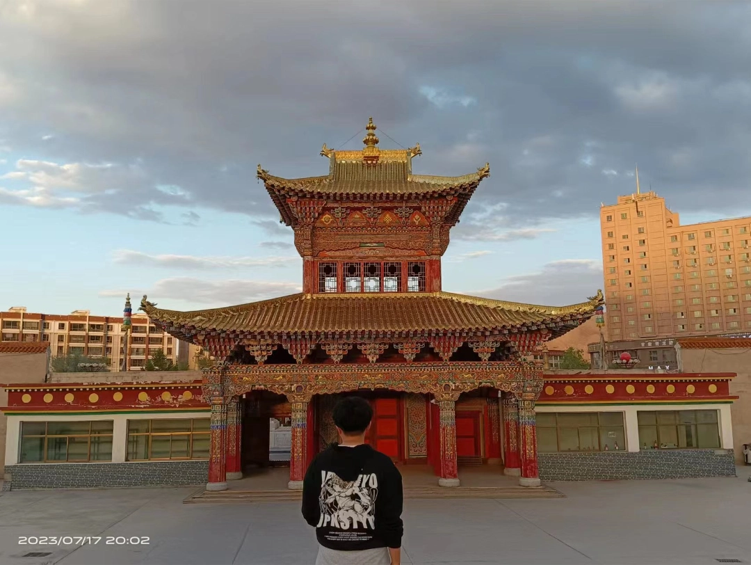 天祝华藏寺