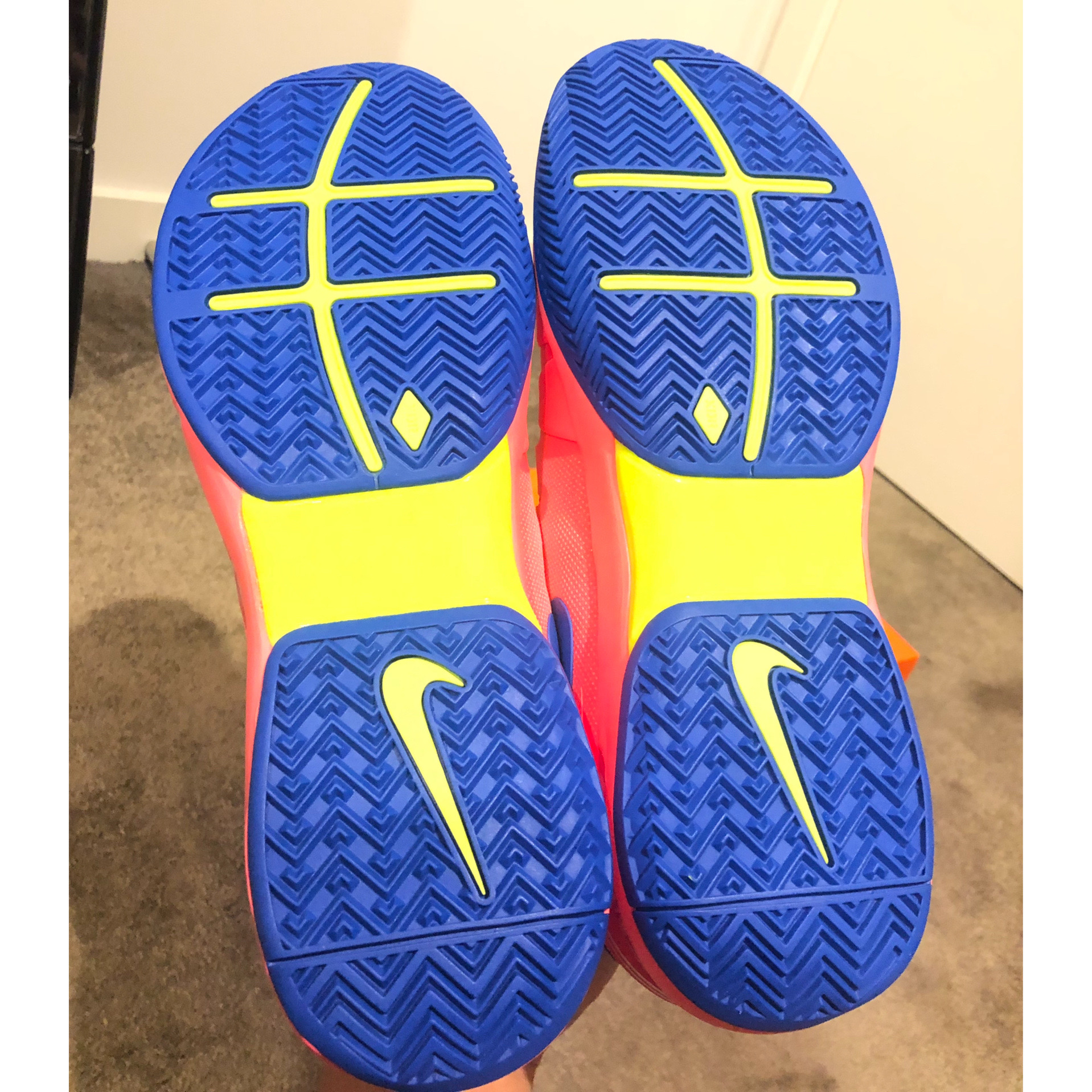 费德勒的zoom vapor 9.5 网球鞋