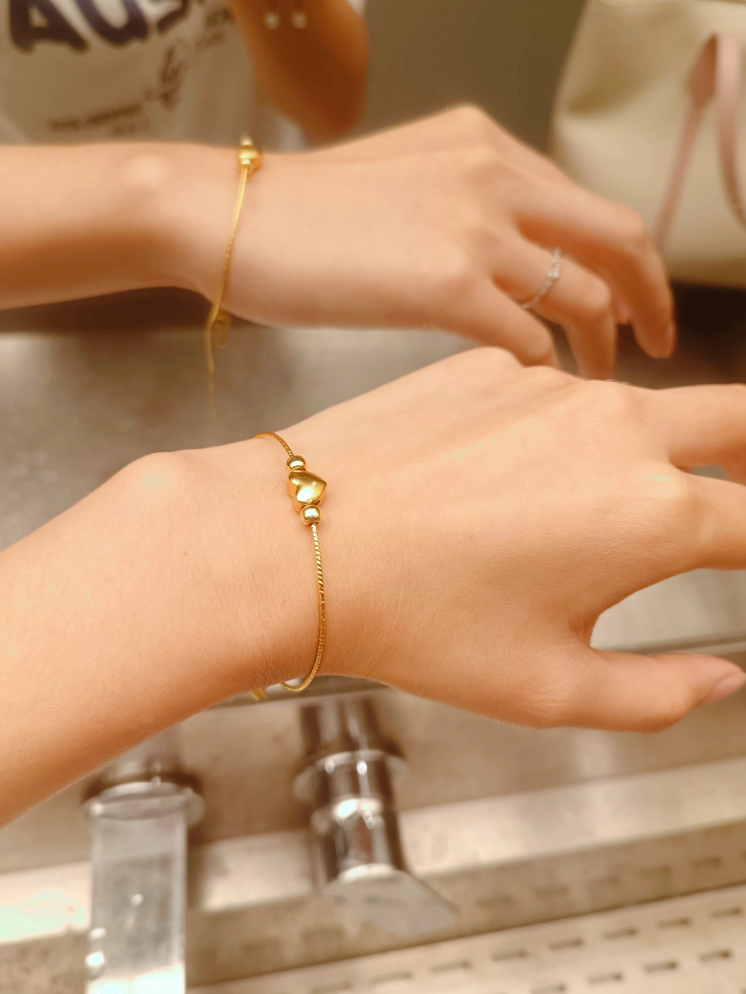 爱心黄金手链谁见了不心动啊!