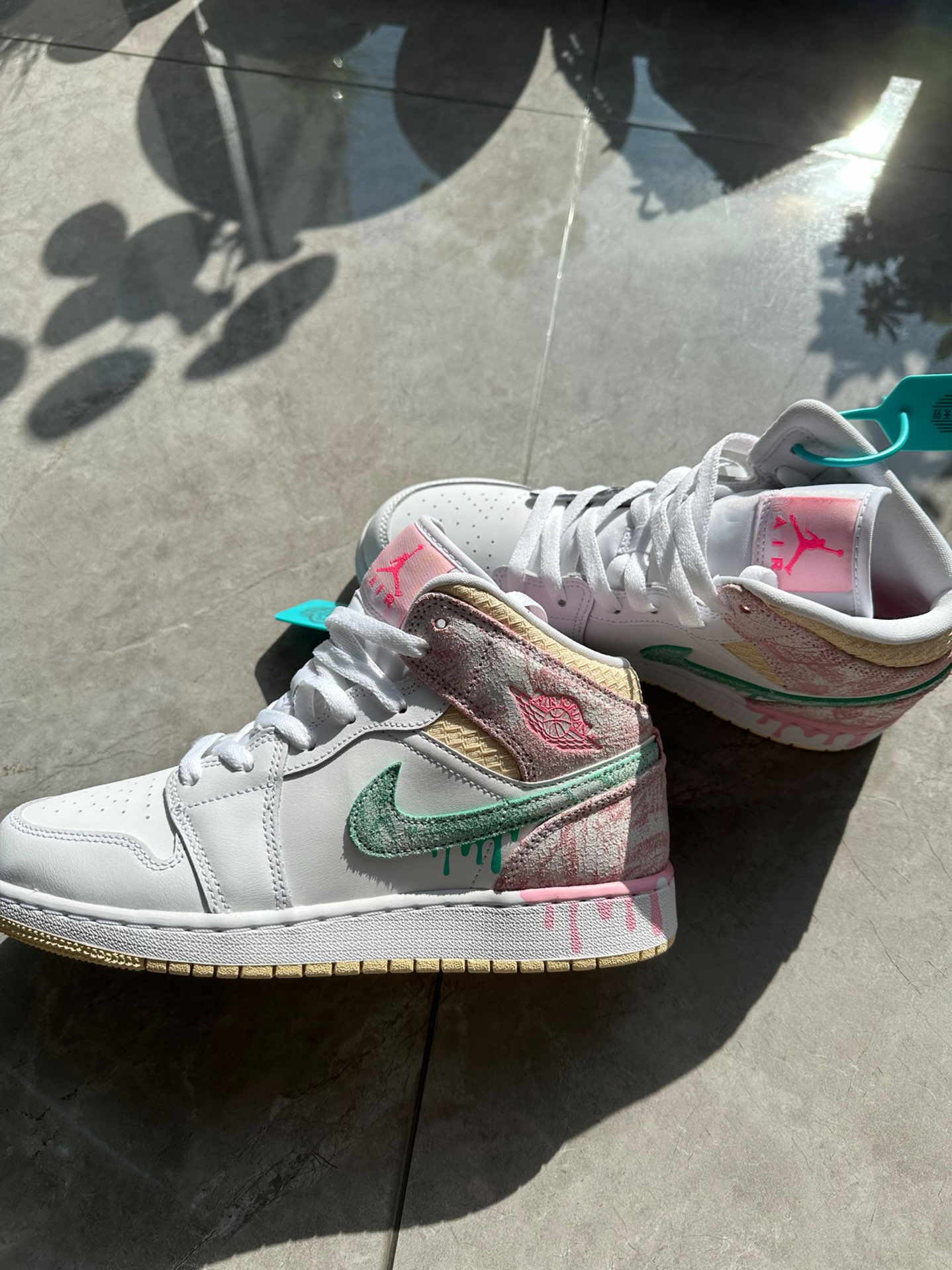 custom review-Jordan 1 Mid 'Paint Drip' GS
