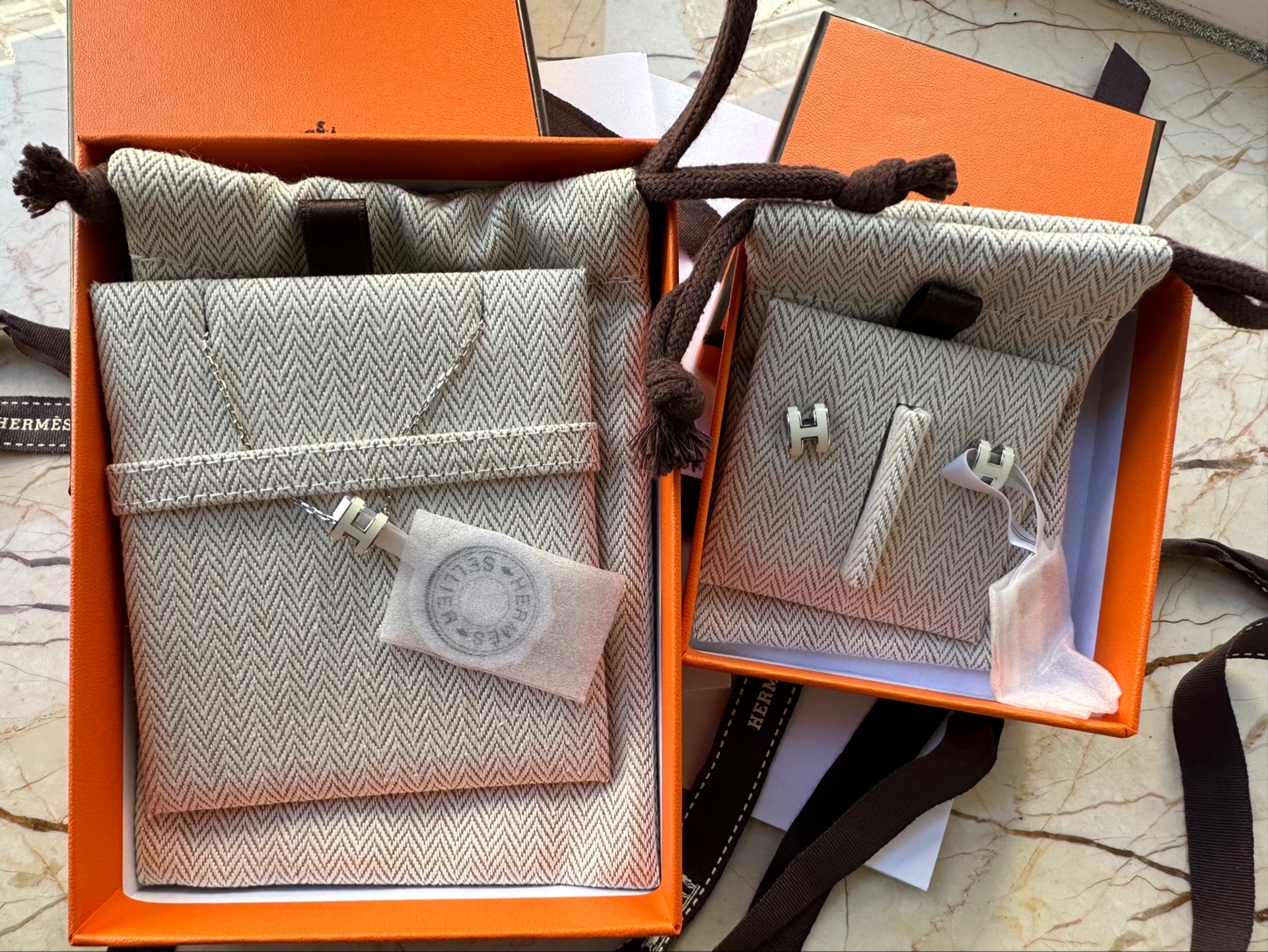 Реплики швейцарских часов-Hermes 1 в 1 серьги [Рос