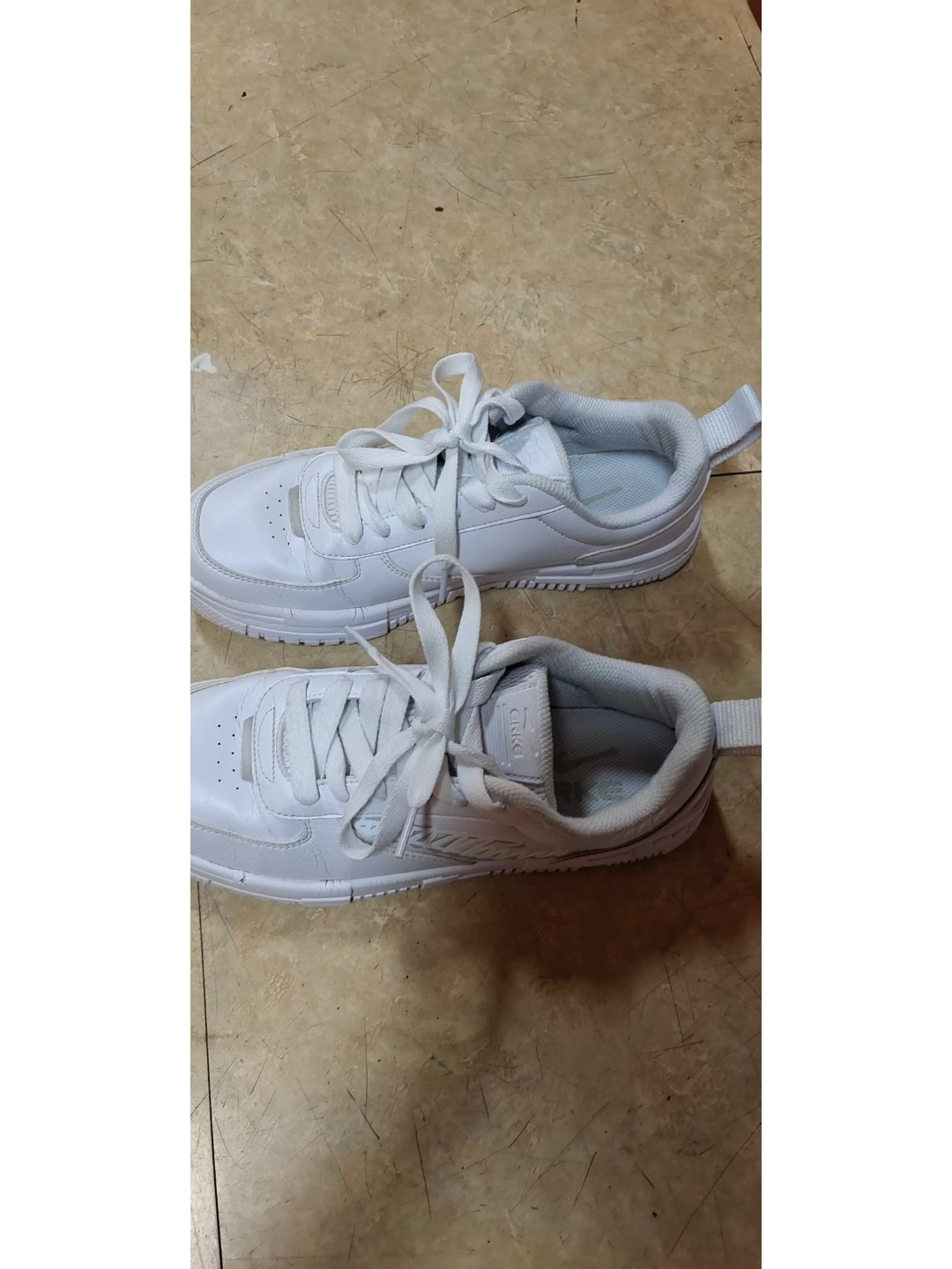 好看又好穿又便宜的小白鞋