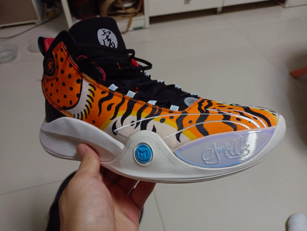 cj麦科勒姆一代"虎年"