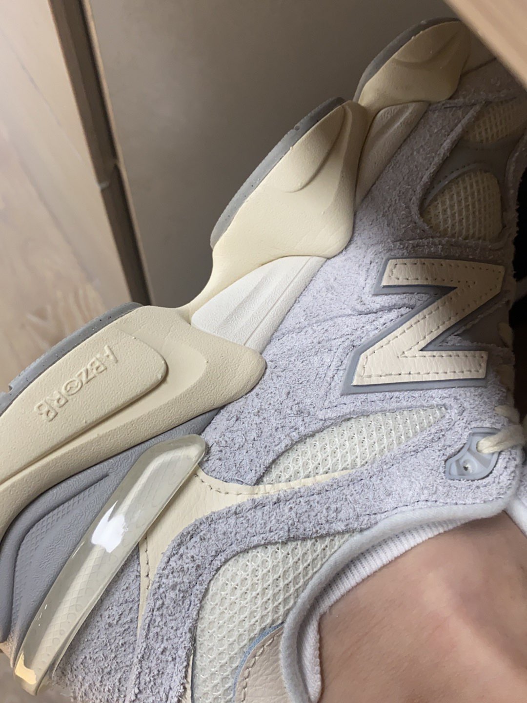 custom review-New Balance 9060 Quartz Grey