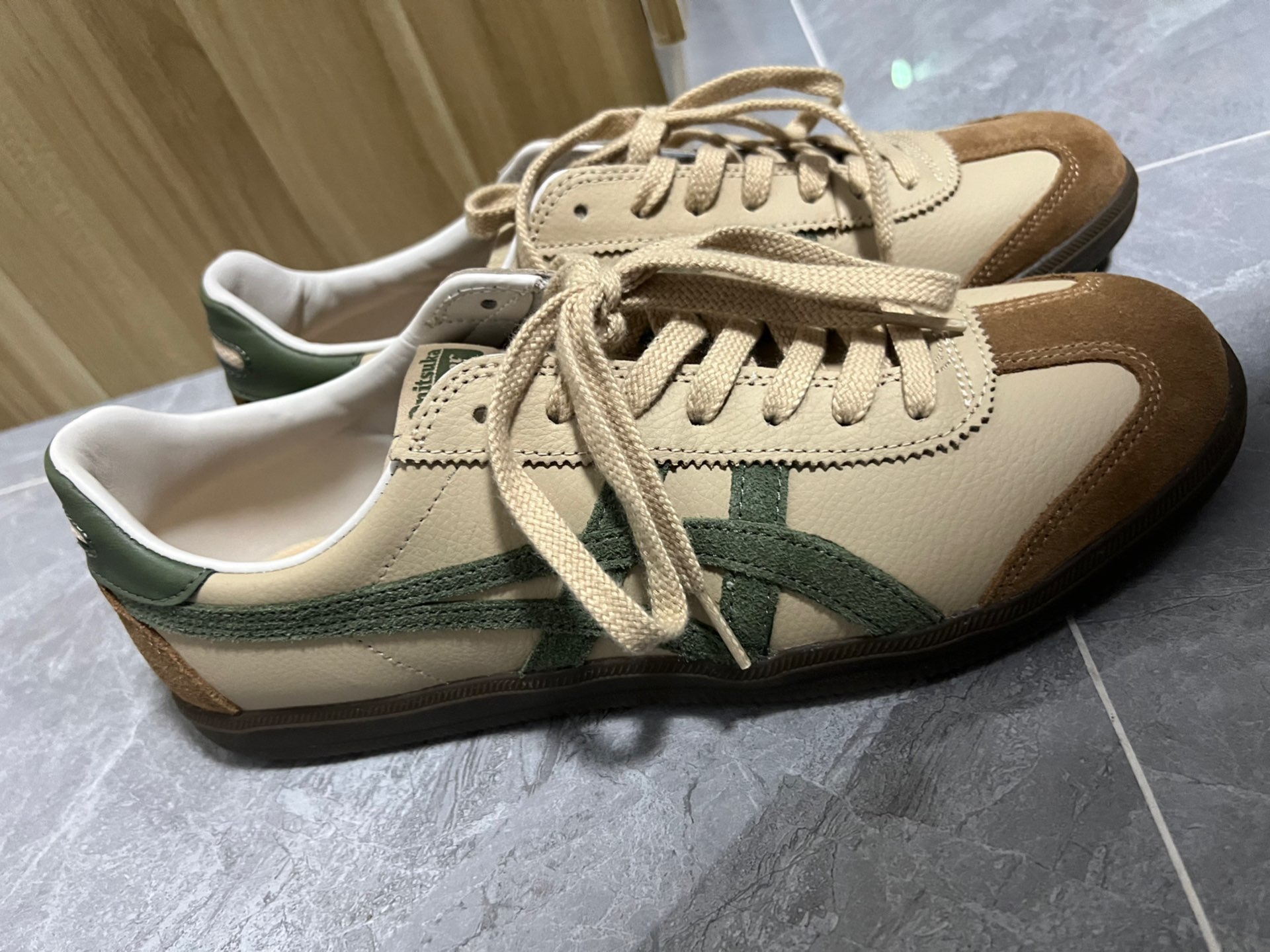 custom review-Asics Onitsuka Tiger Tokuten Beige Green