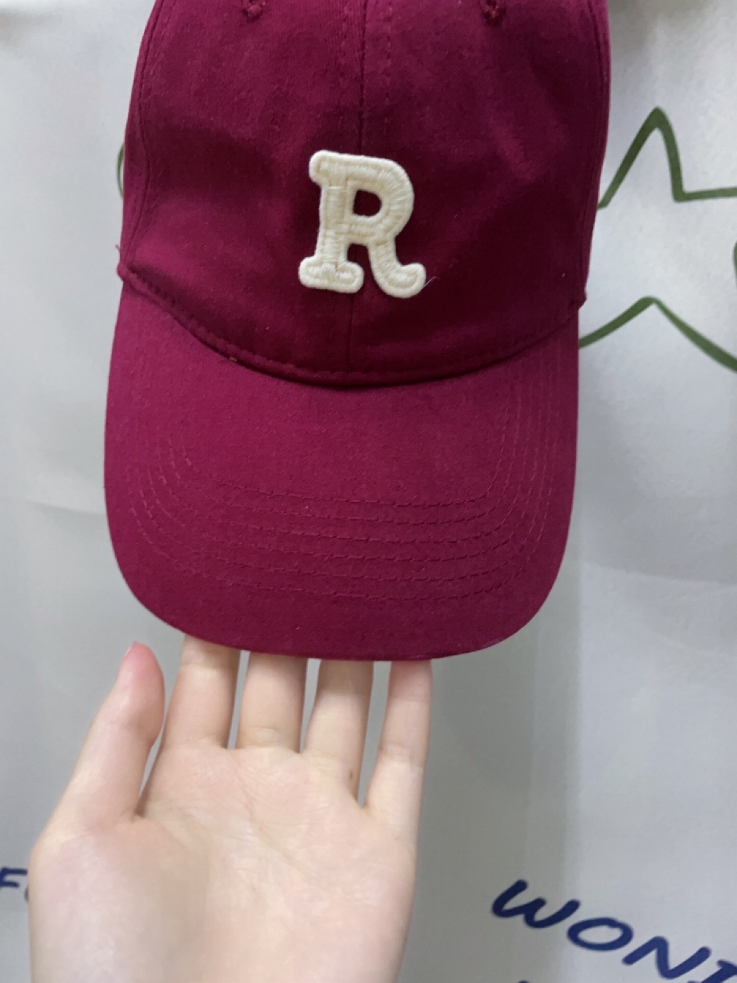 酒红色棒球帽 一戴上就感觉恋爱了