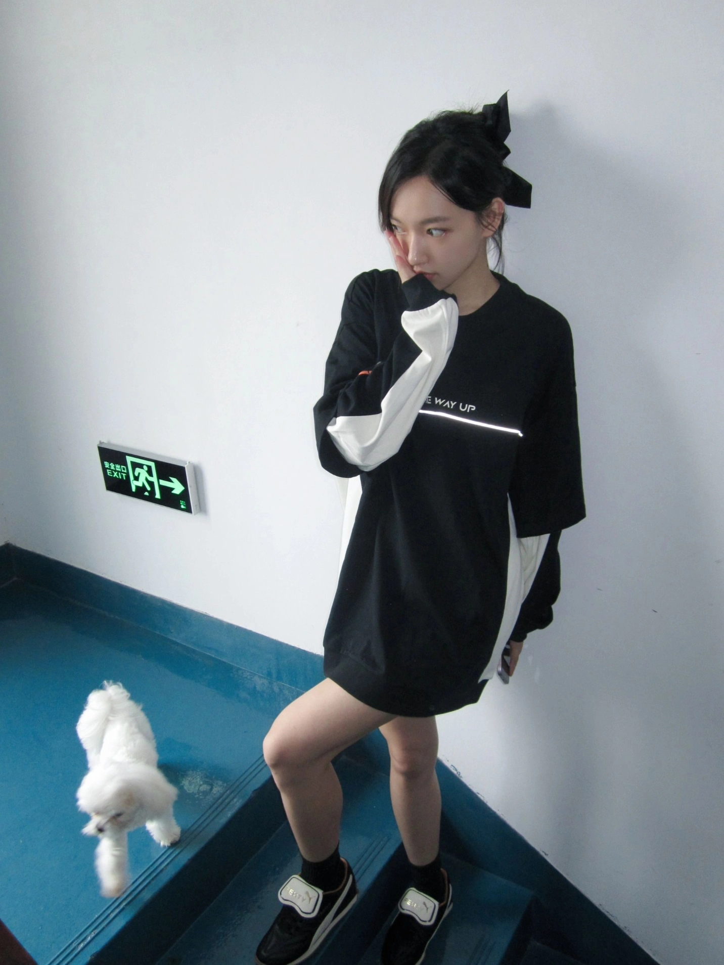 程潇楼梯间随拍