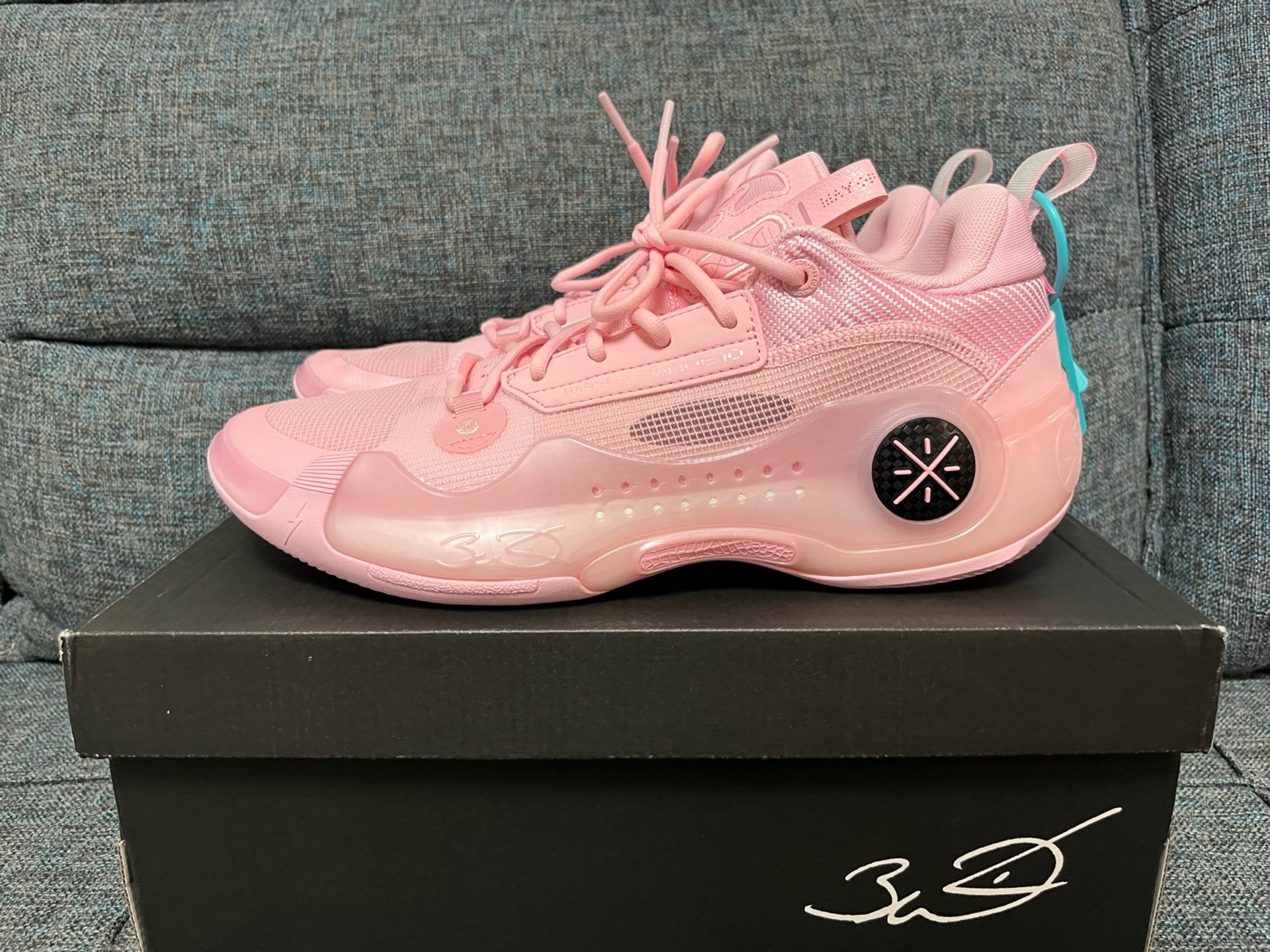 实战篮球鞋测评 韦德10 粉色