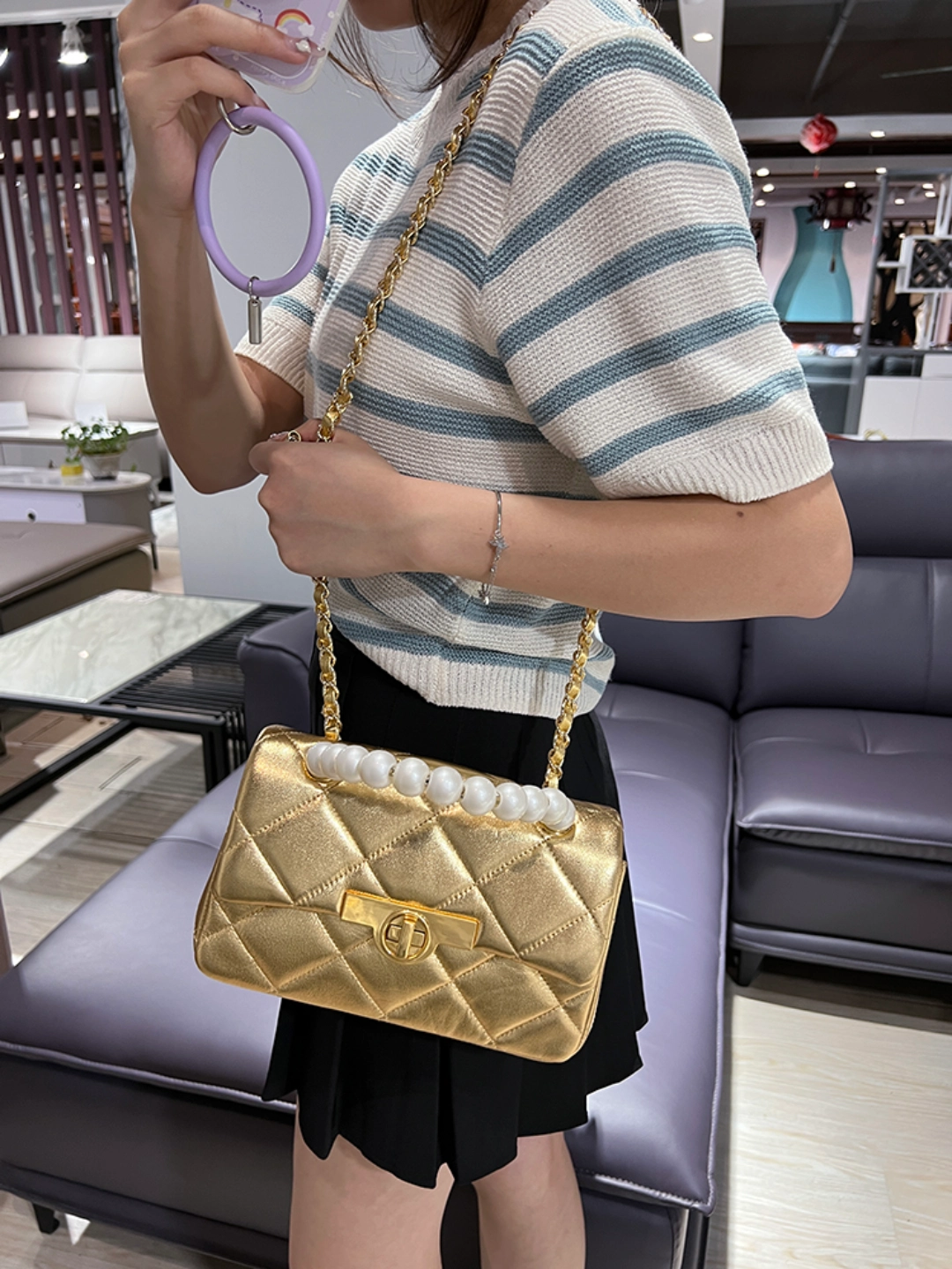 温柔大格子羊皮金色包包