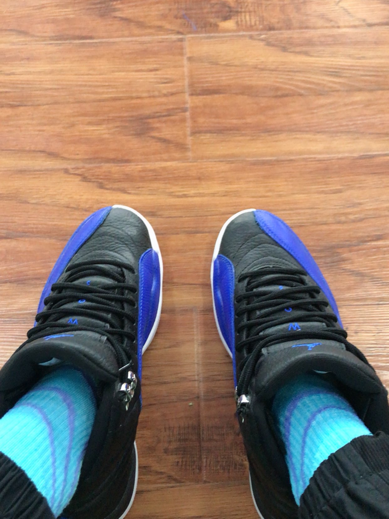 custom review-JORDAN 12 Retro Hyper Royal Women's