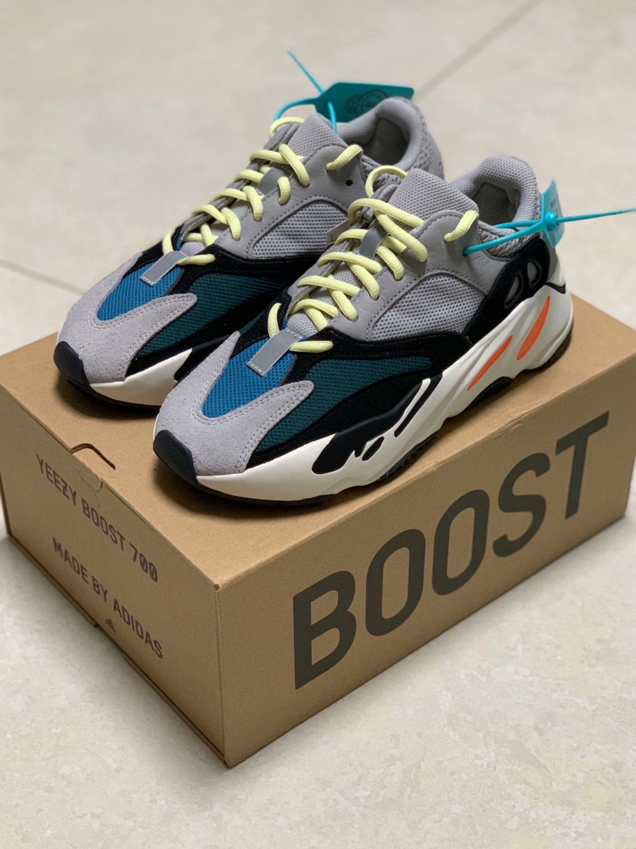 custom review-Adidas Yeezy Boost 700 'Wave Runner' 2022
