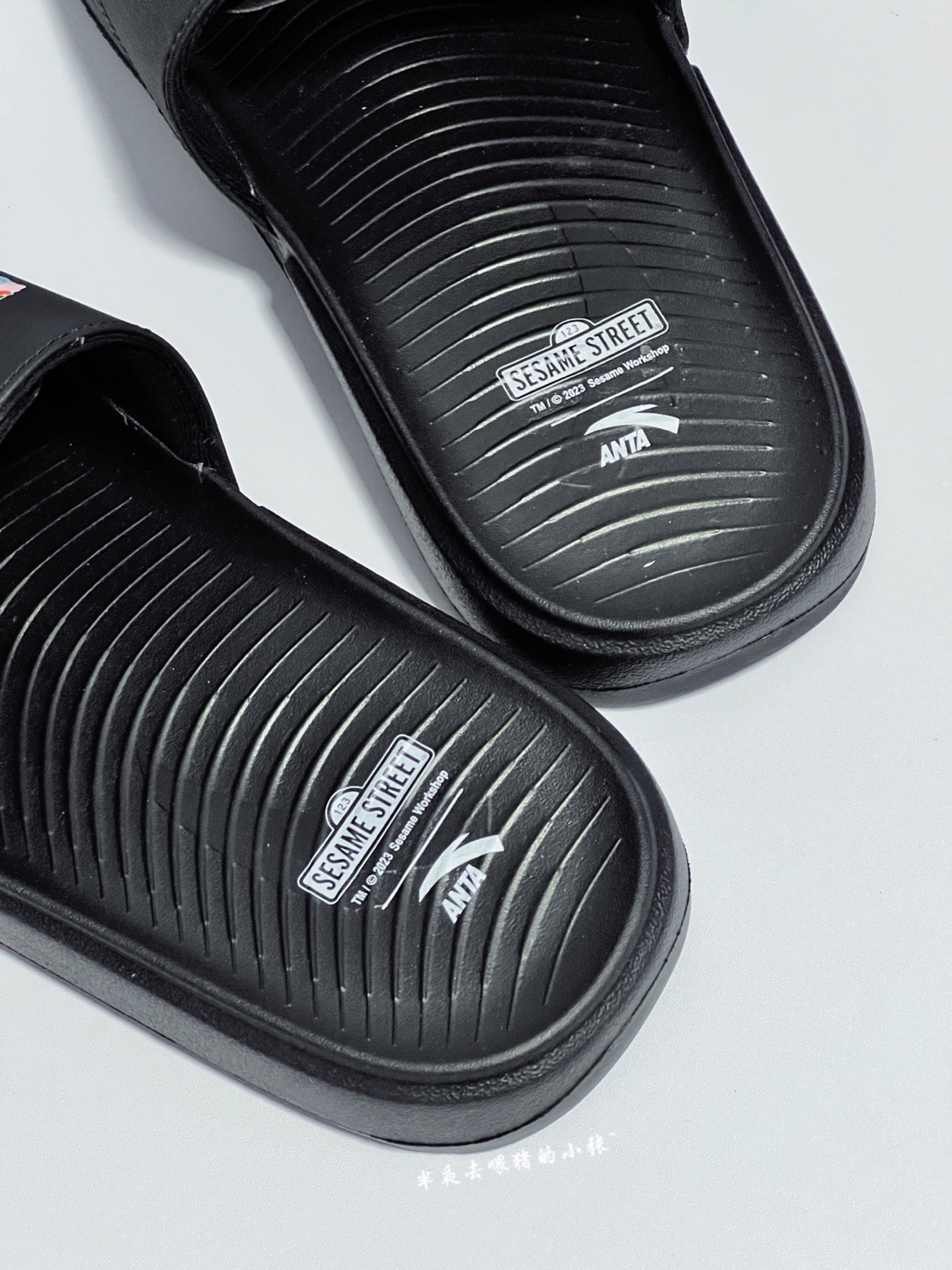 安踏拖鞋 芝麻街系列👍