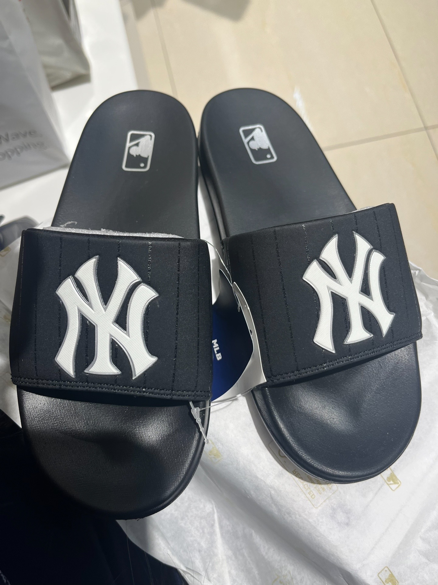 mlb拖鞋又软又舒服