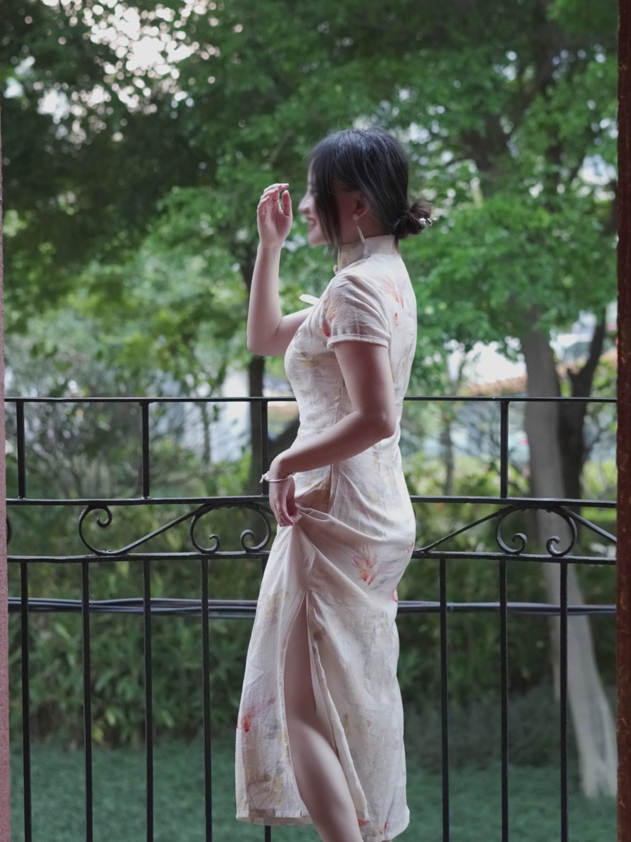 总要体验回书中的国风女子