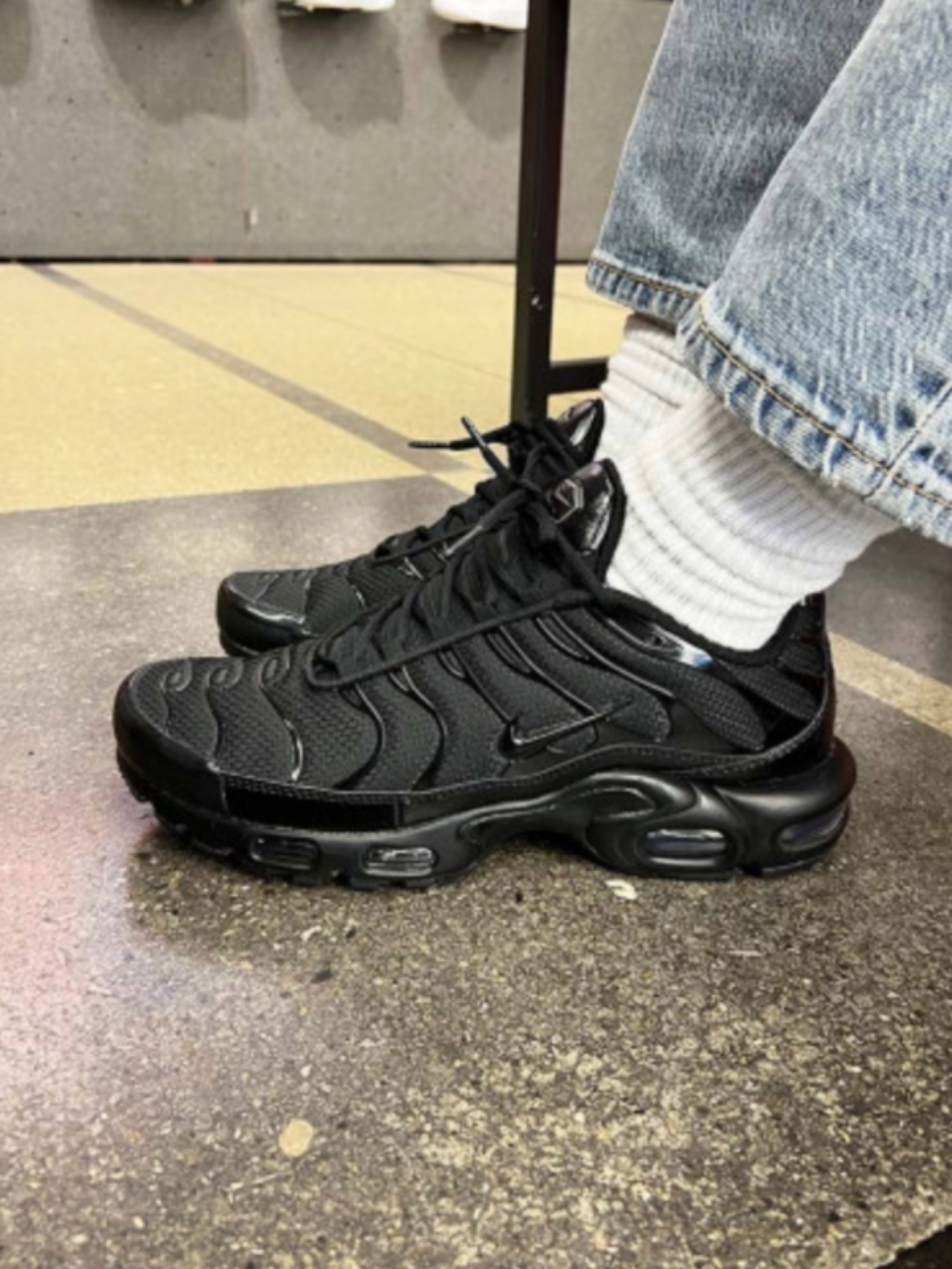custom review-Nike Air Max Plus Triple Black