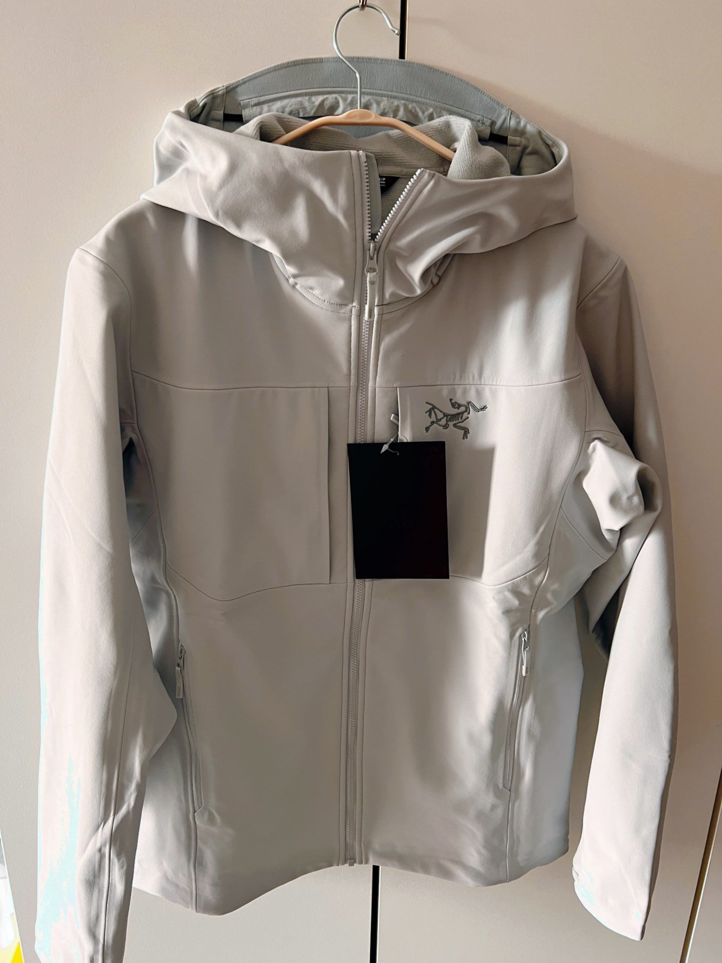 始祖鸟 gamma mx 连帽软壳