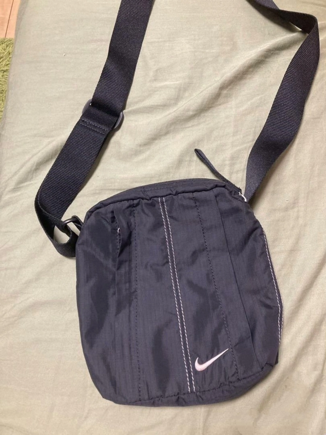 nike90年代单肩斜挎包