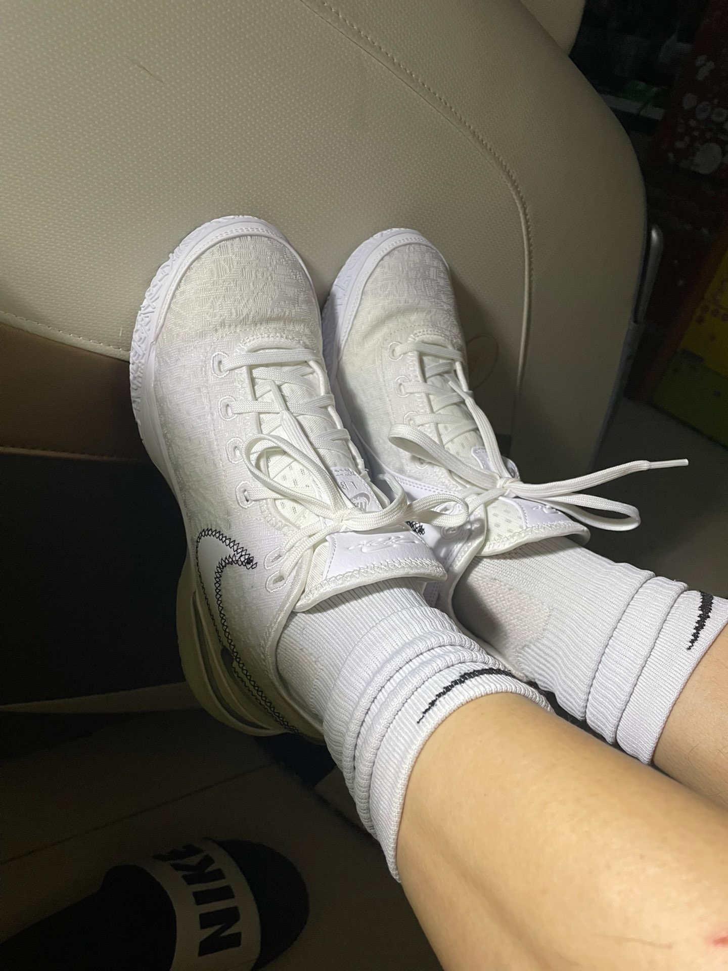 custom review-Nike Zoom LeBron Nxxt Gen Ep 'White Metallic Silver'