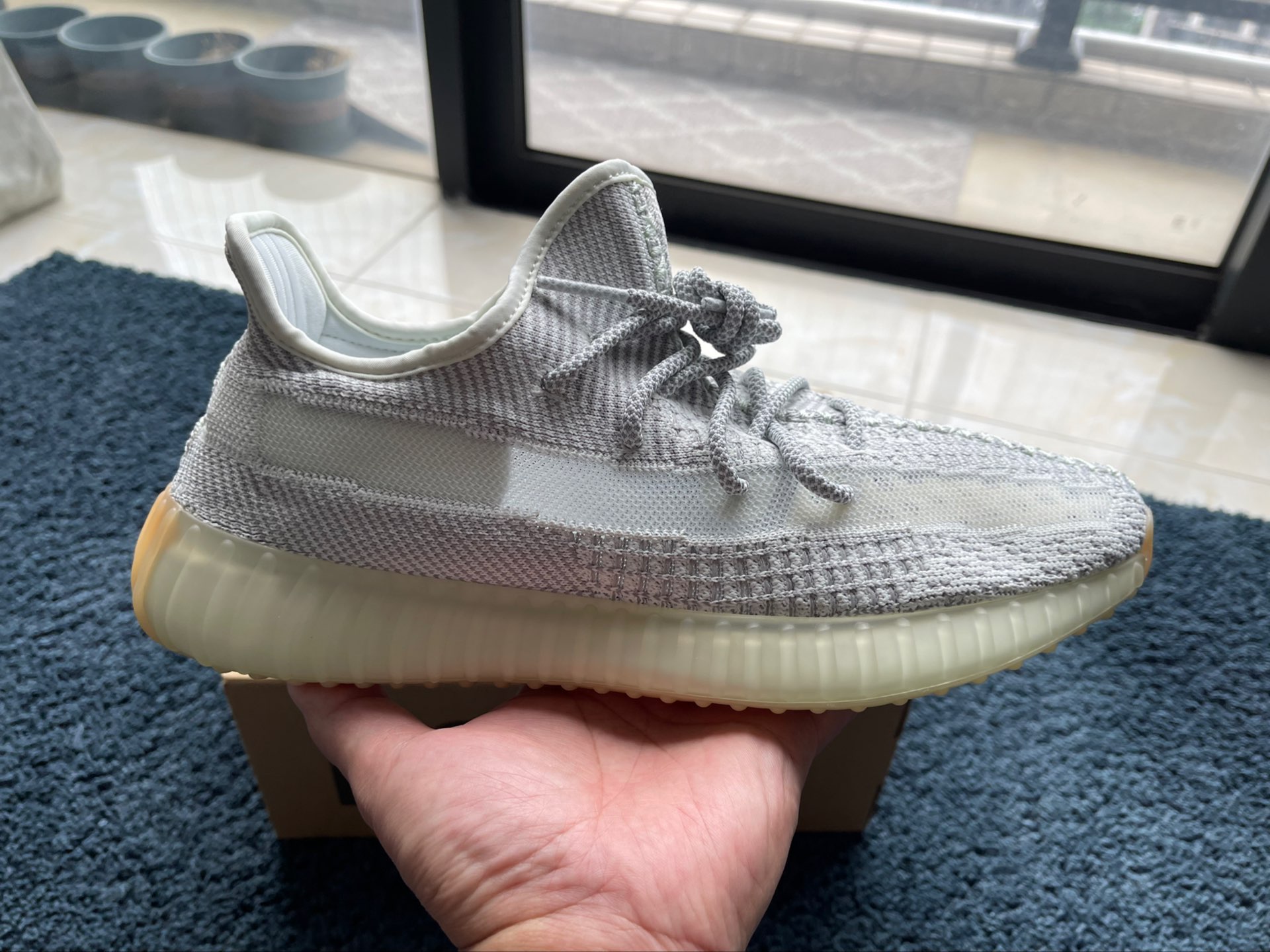 yeezy boost 350 v2 灰天使 yeshaya