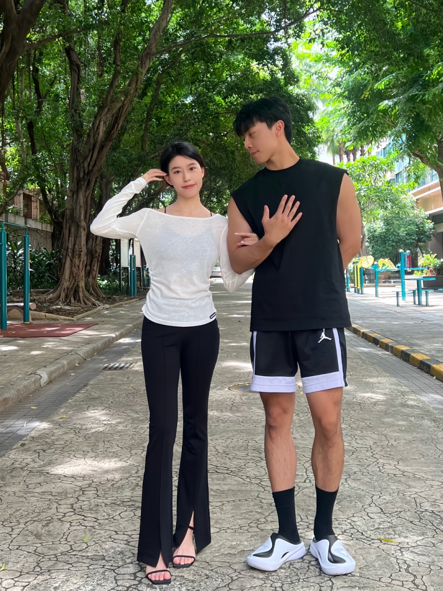 7cm高跟鞋➕微喇裤也太有姐姐的味道了!