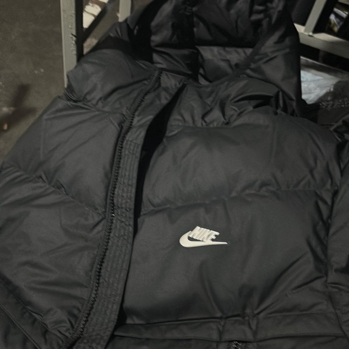 custom review-Nike Men
s Logo Print Zip Up Pocket Hooded Down Jacket Black