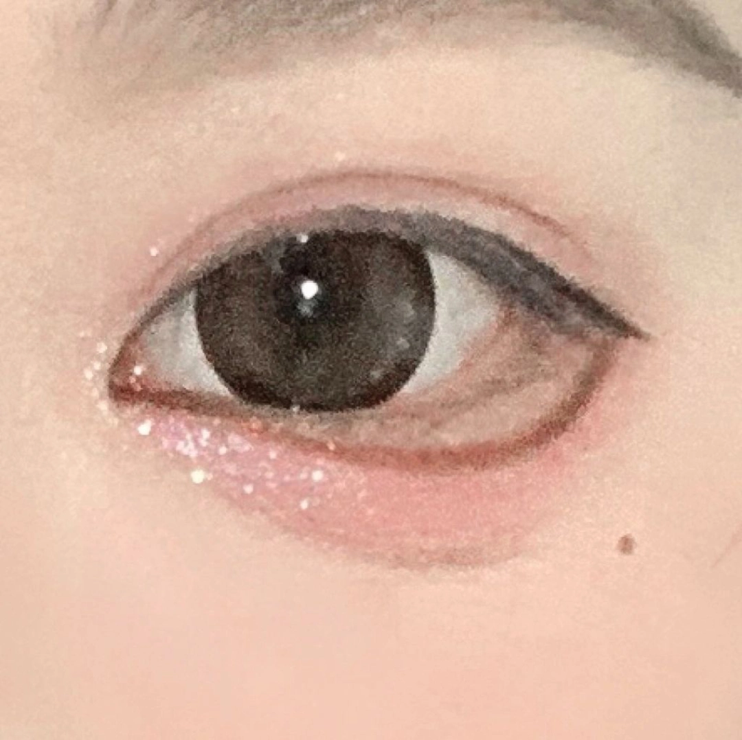 下垂无辜狗狗眼!上镜放大眼睛!给我焊死