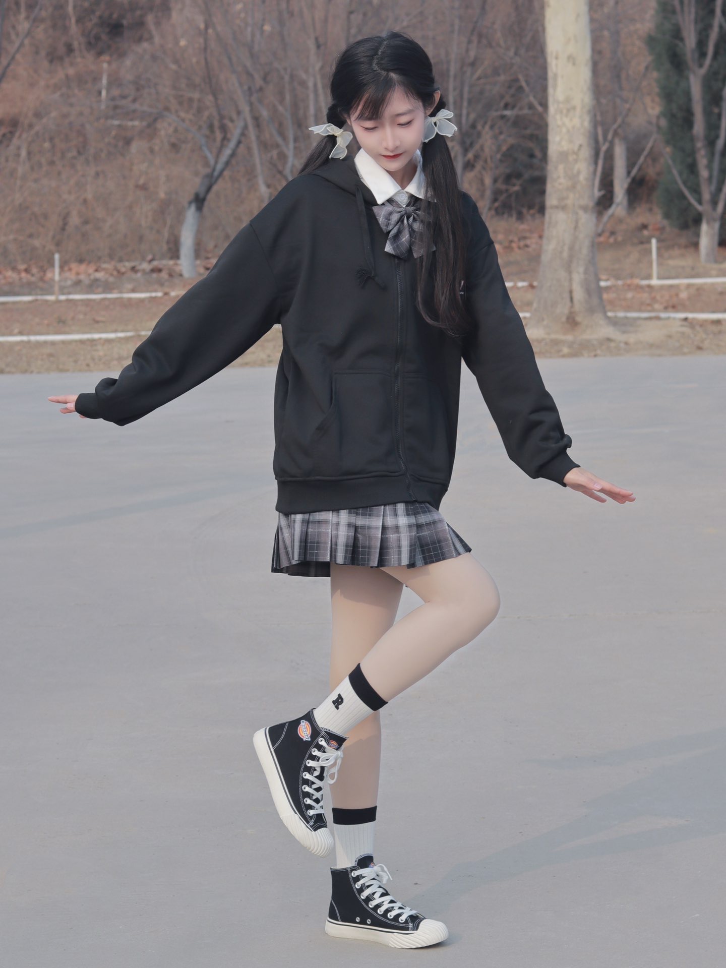 谁还没有一双舒适百搭的帆布鞋呀👀