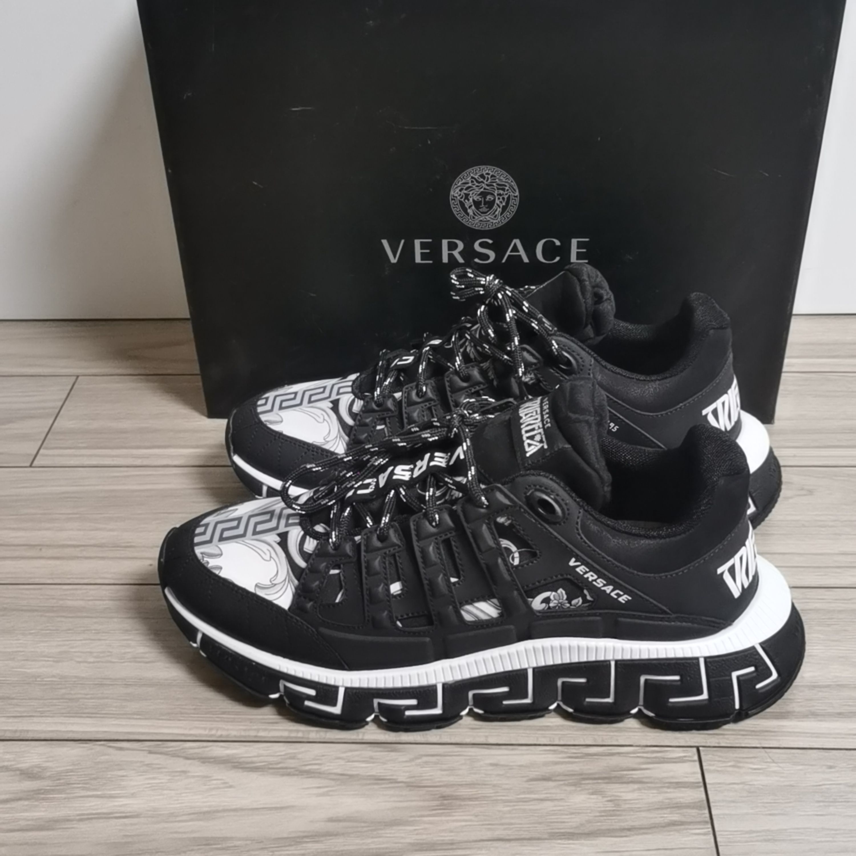 versace范思哲trigreca老爹鞋 黑白配色超帅