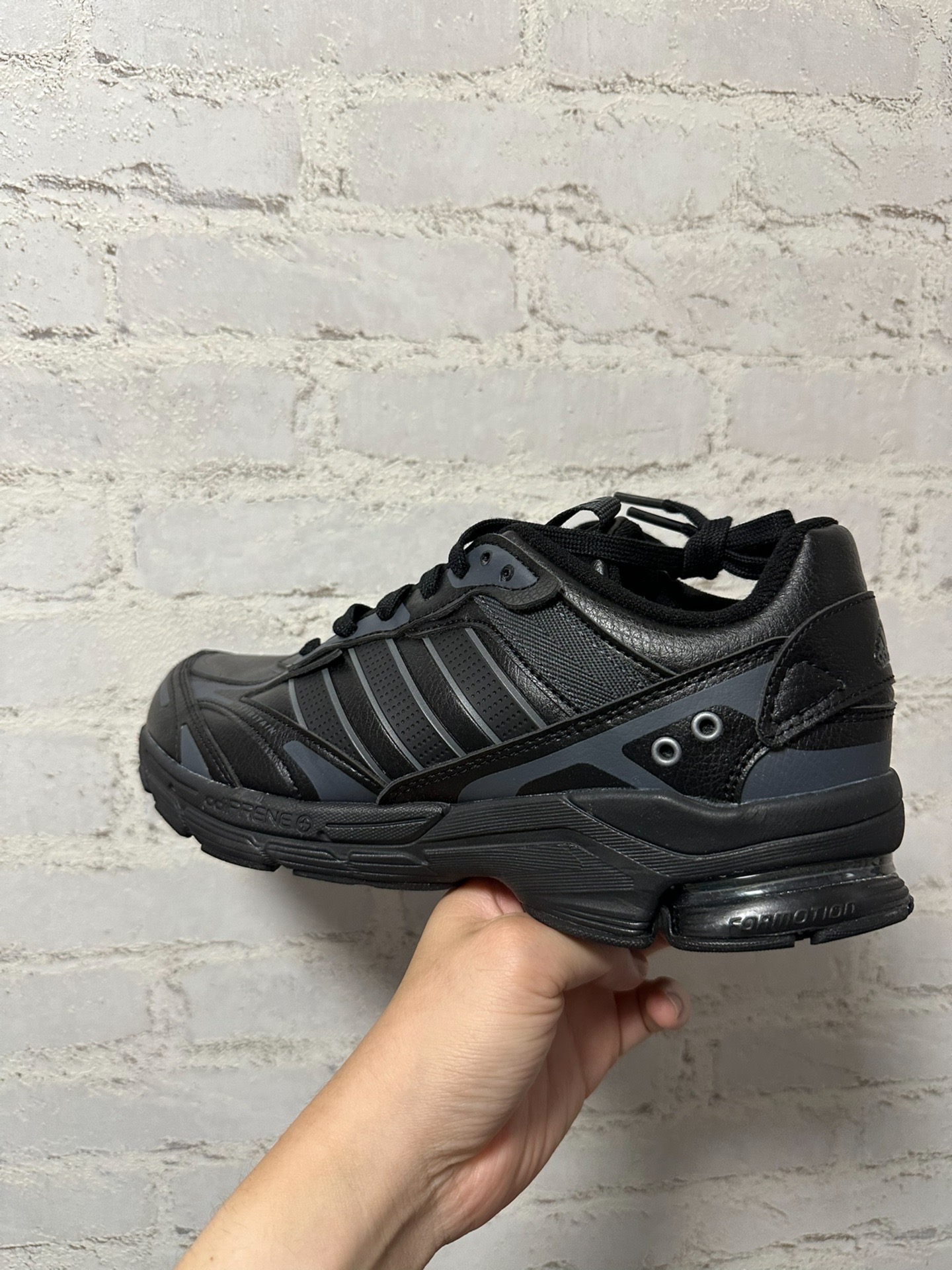 阿迪达斯 跑步鞋 formotion spiritain