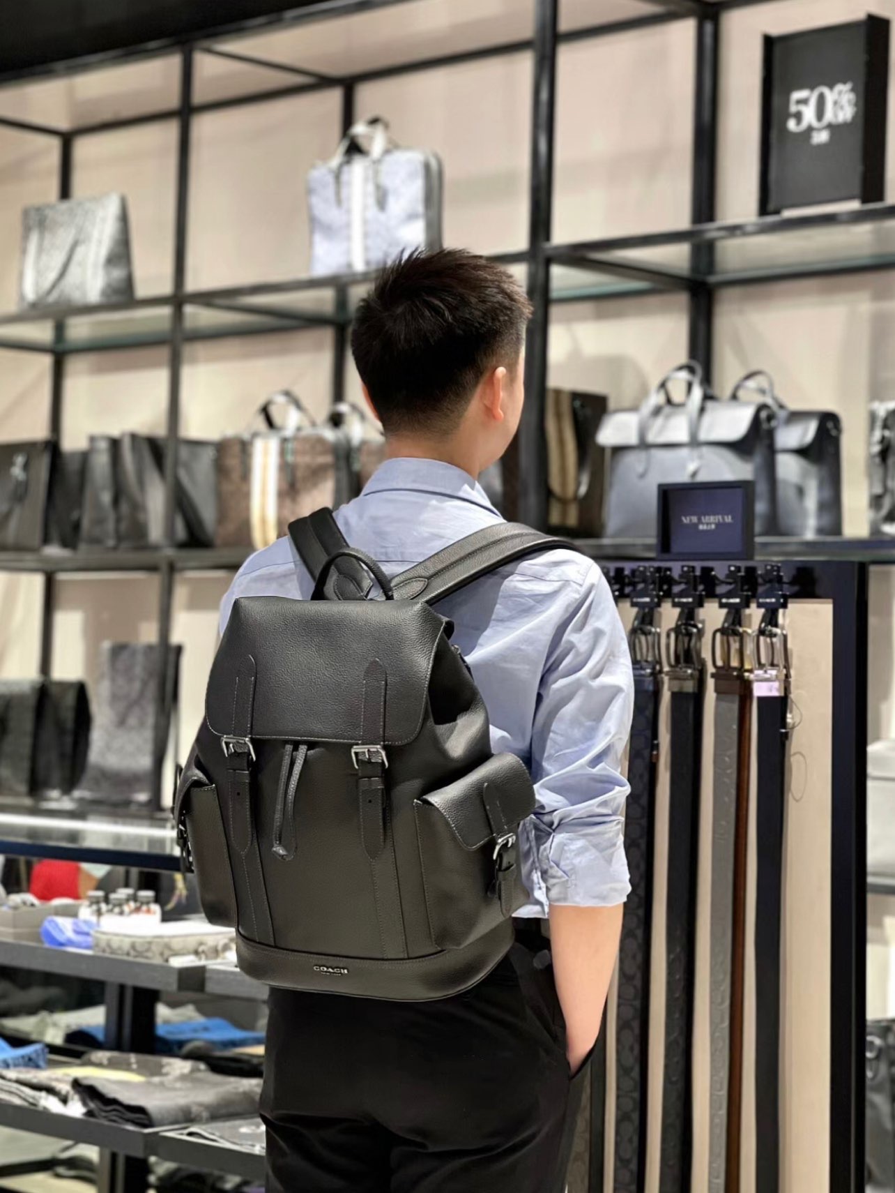 coach蔻驰男款超帅双肩包