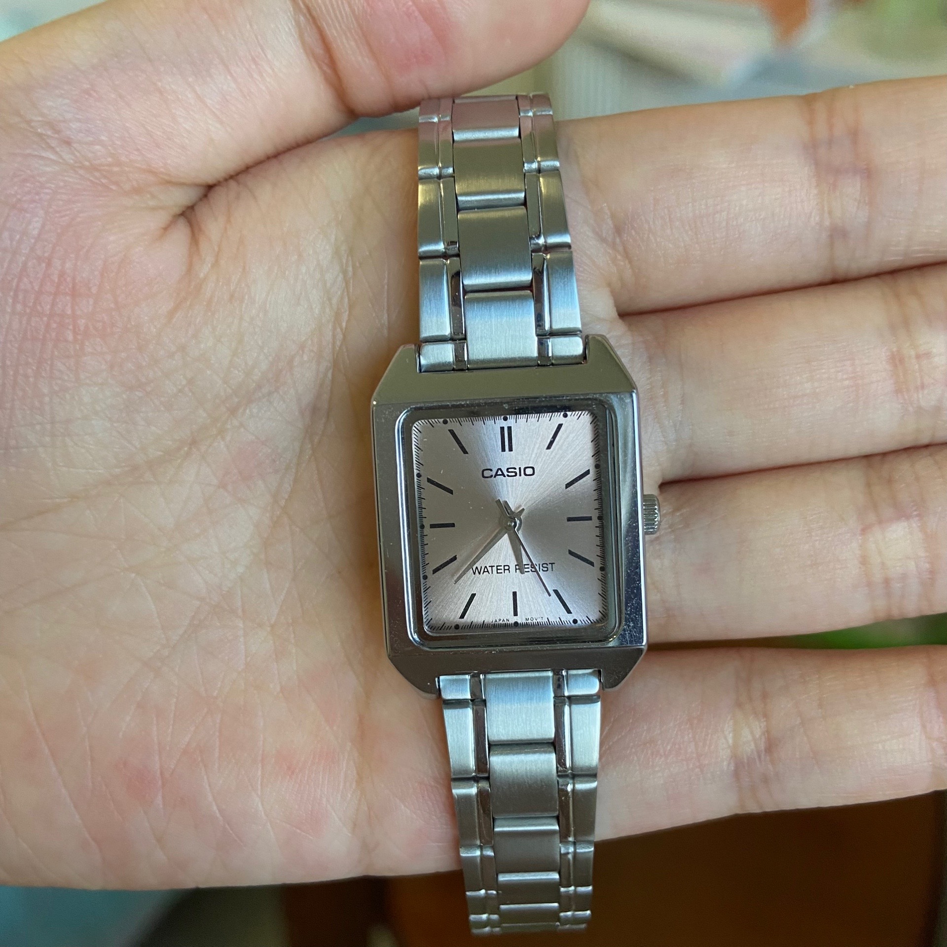 卡西欧小方块 #我的宝藏单品 颜色真的非常高级,实物很好看,只不过