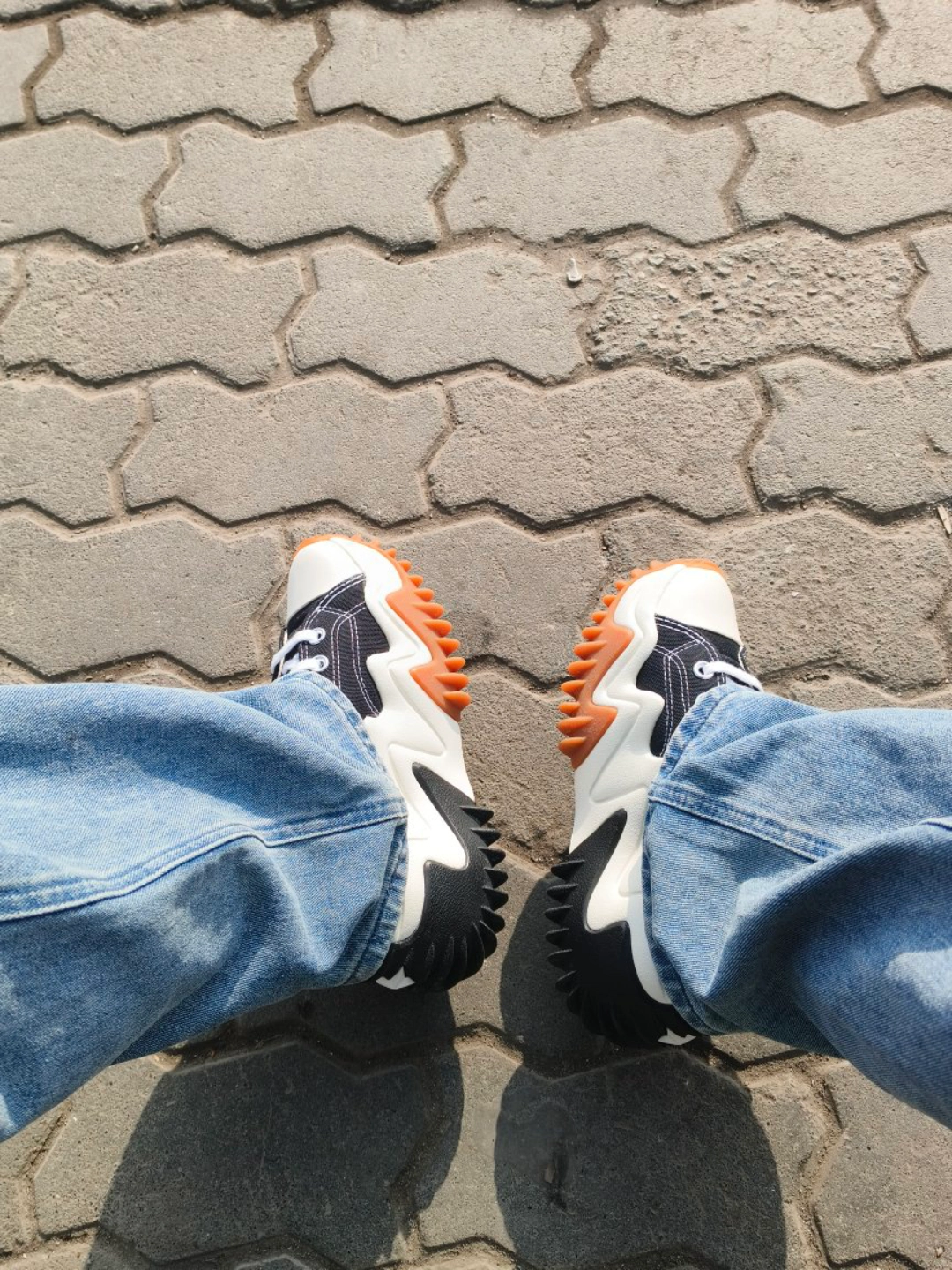 custom review-Converse Run Star Motion 'Black Gum Honey'
