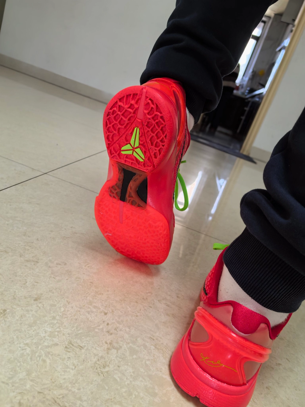 custom review-Nike Kobe 6 Protro Reverse Grinch GS