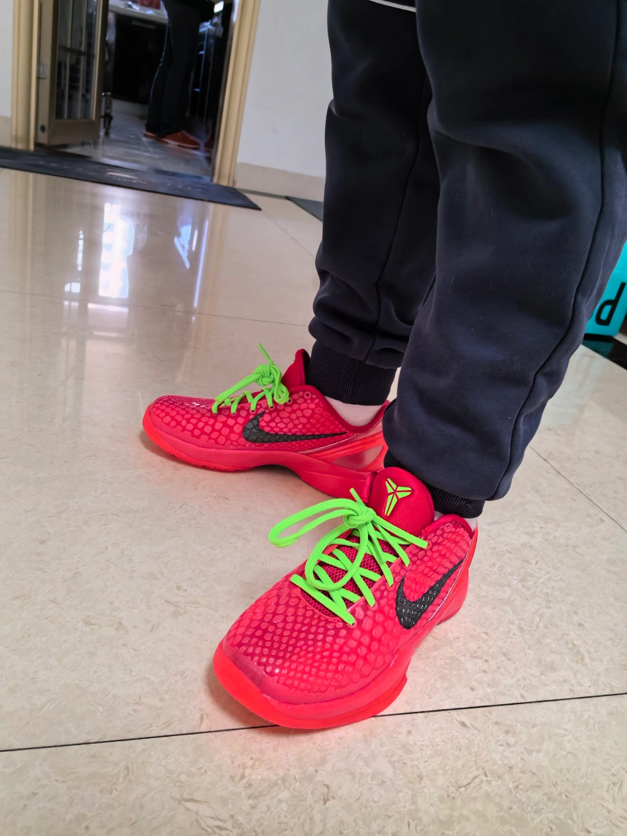 custom review-Nike Kobe 6 Protro Reverse Grinch GS