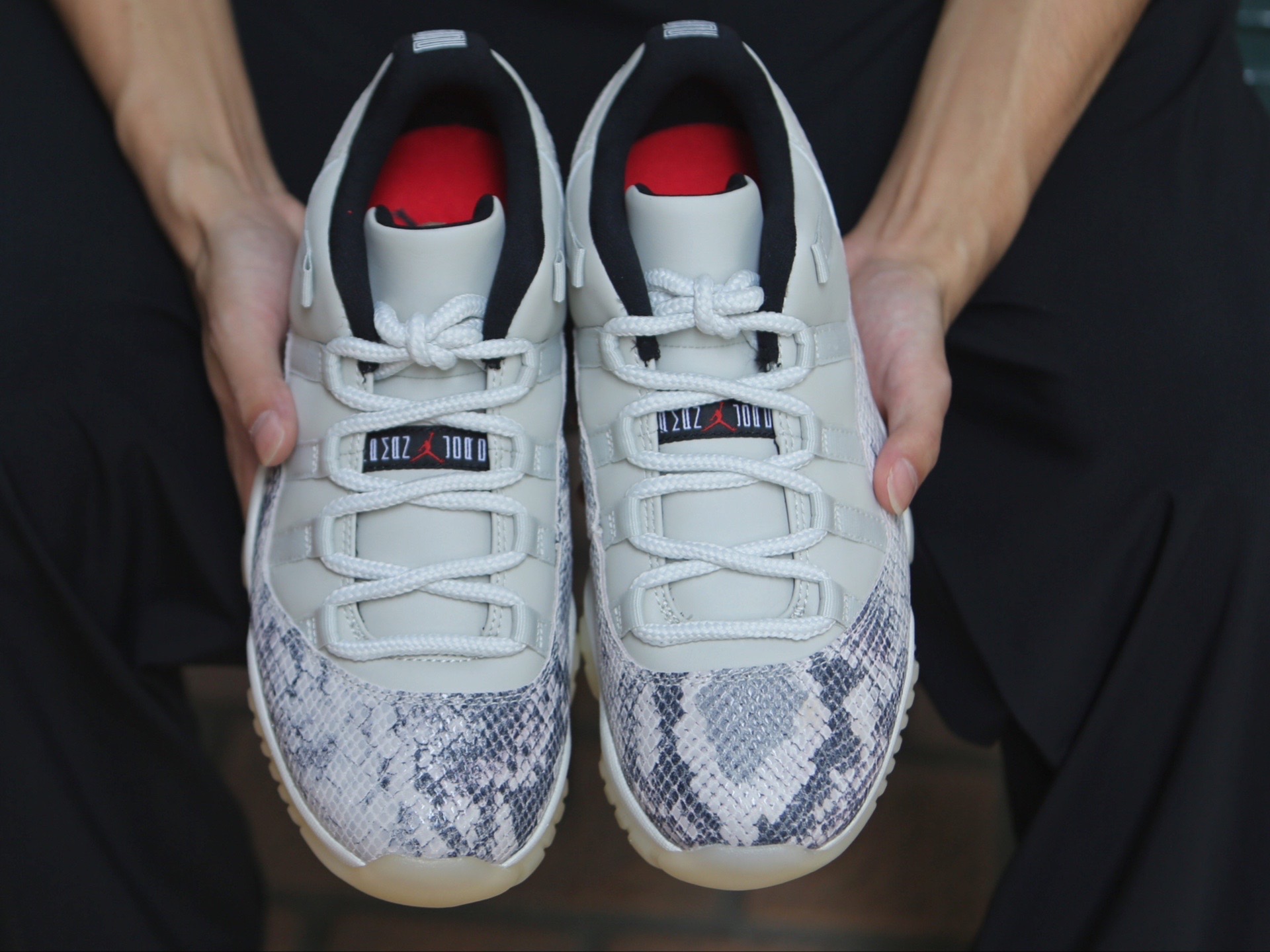 蛇纹系列(2):aj11白蛇