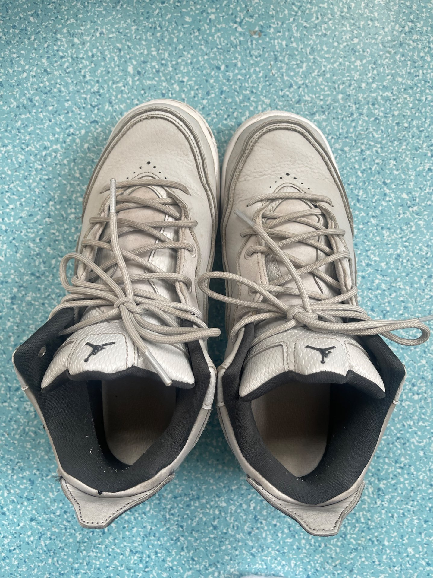 custom review-Jordan Courtside 23 GS 'Grey Fog'