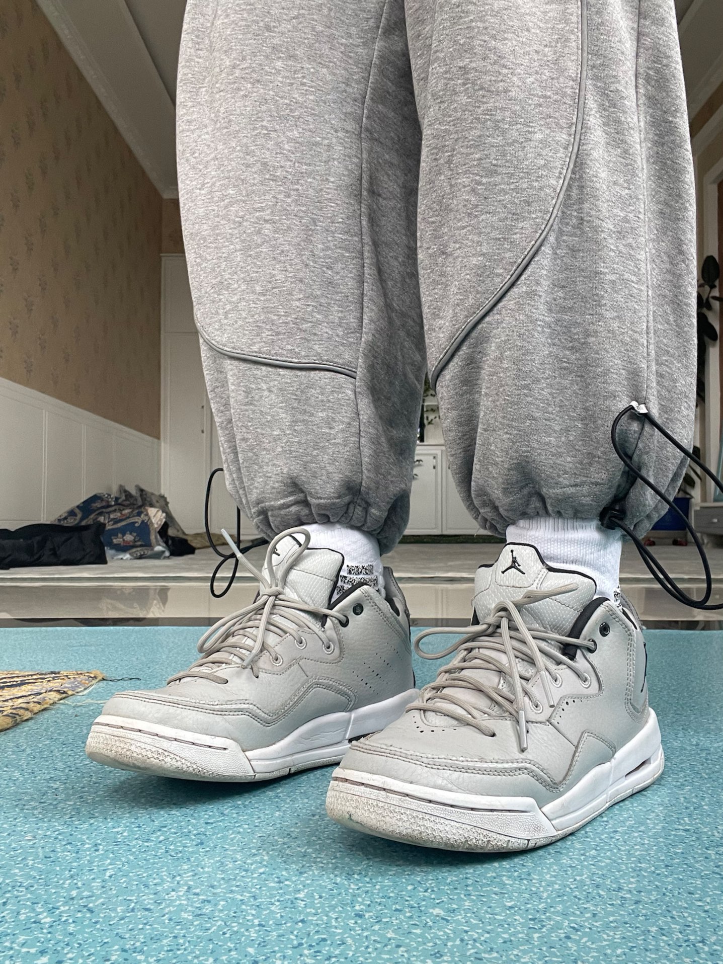 custom review-Jordan Courtside 23 GS 'Grey Fog'