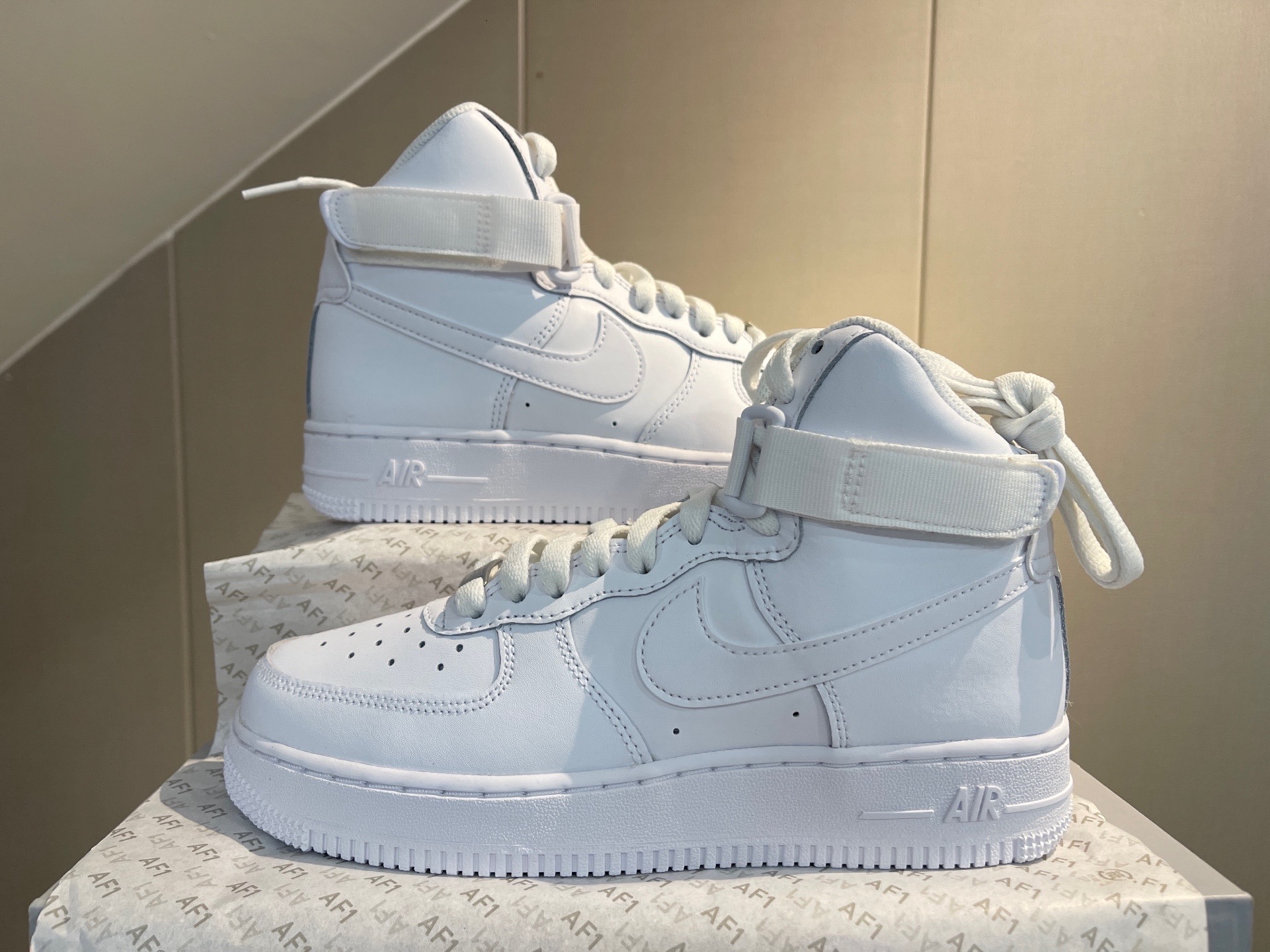 nike af1 high le高帮休闲板鞋