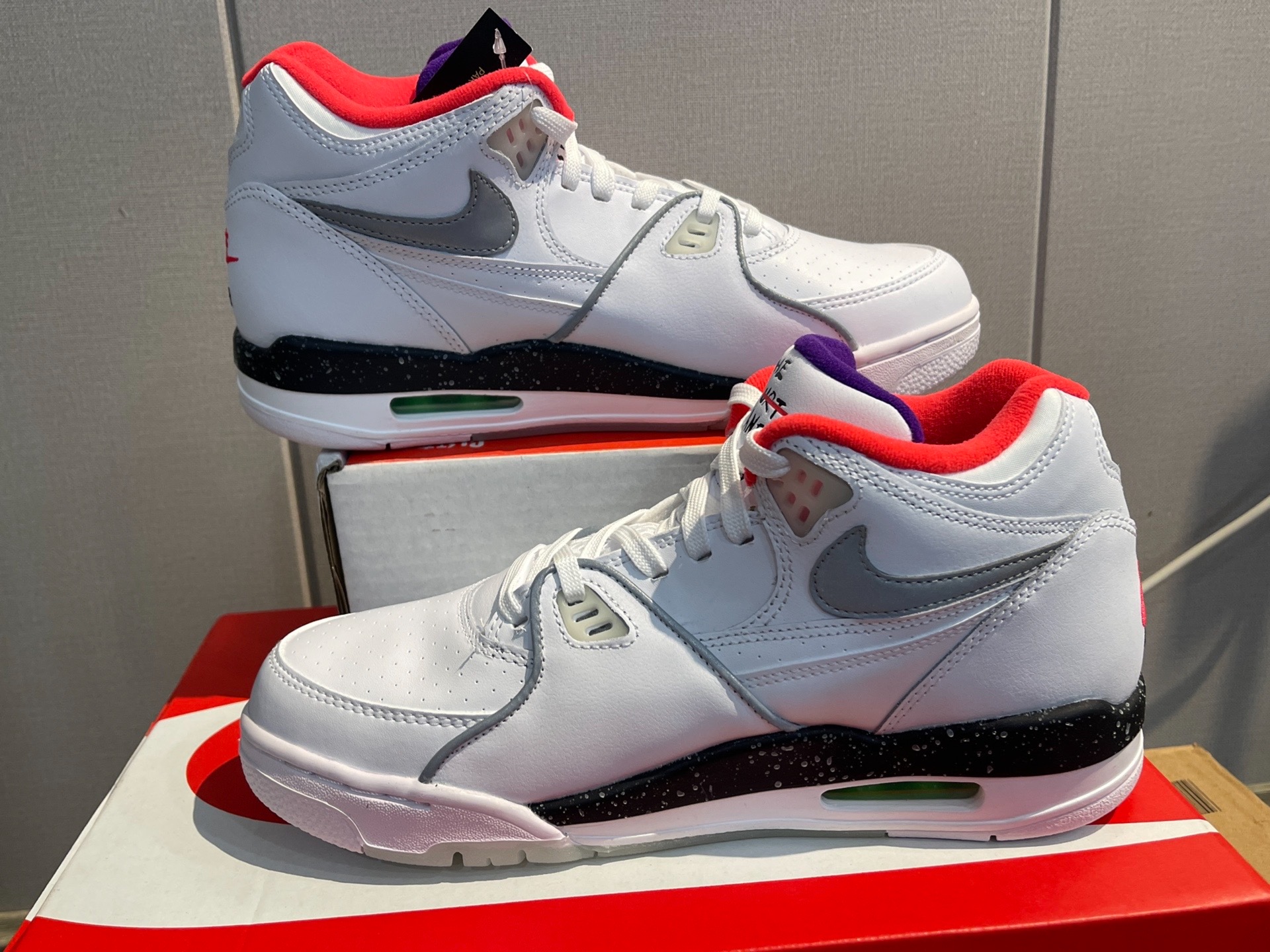 nike air flight 89夜光篮球鞋-白镭射