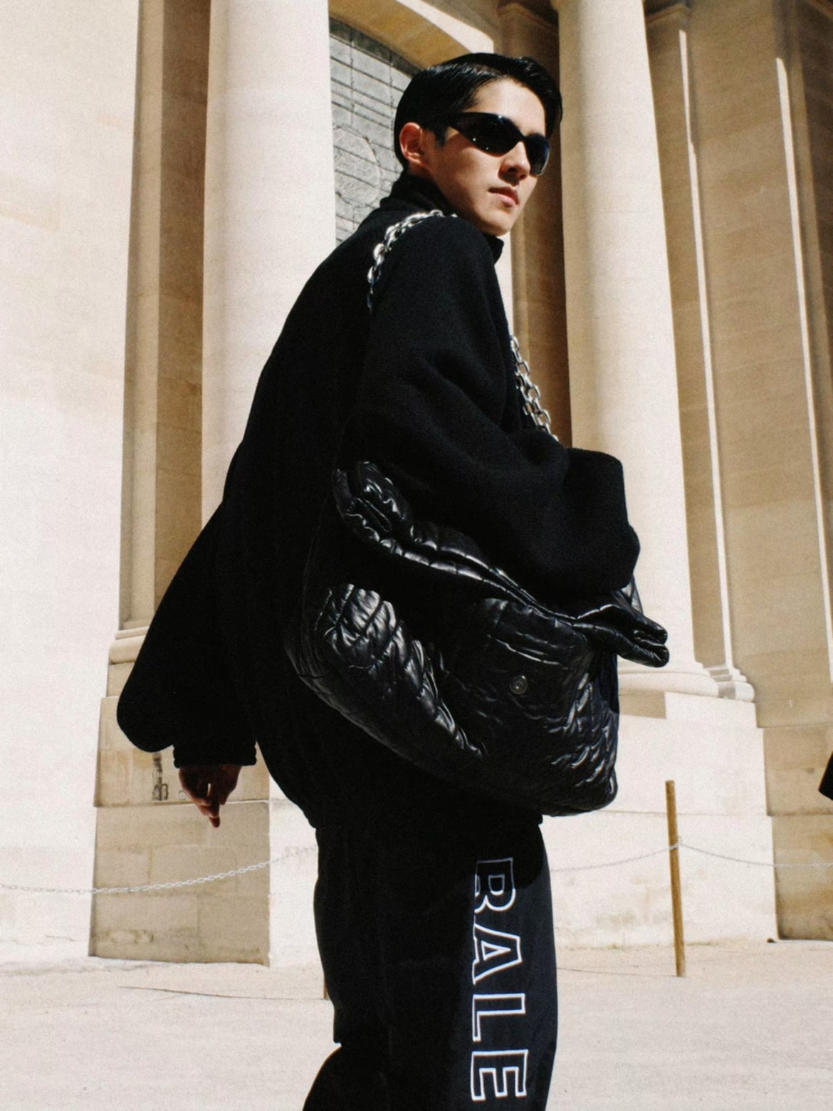 ootd| 刘昊然巴黎下班街头潮酷街拍私服