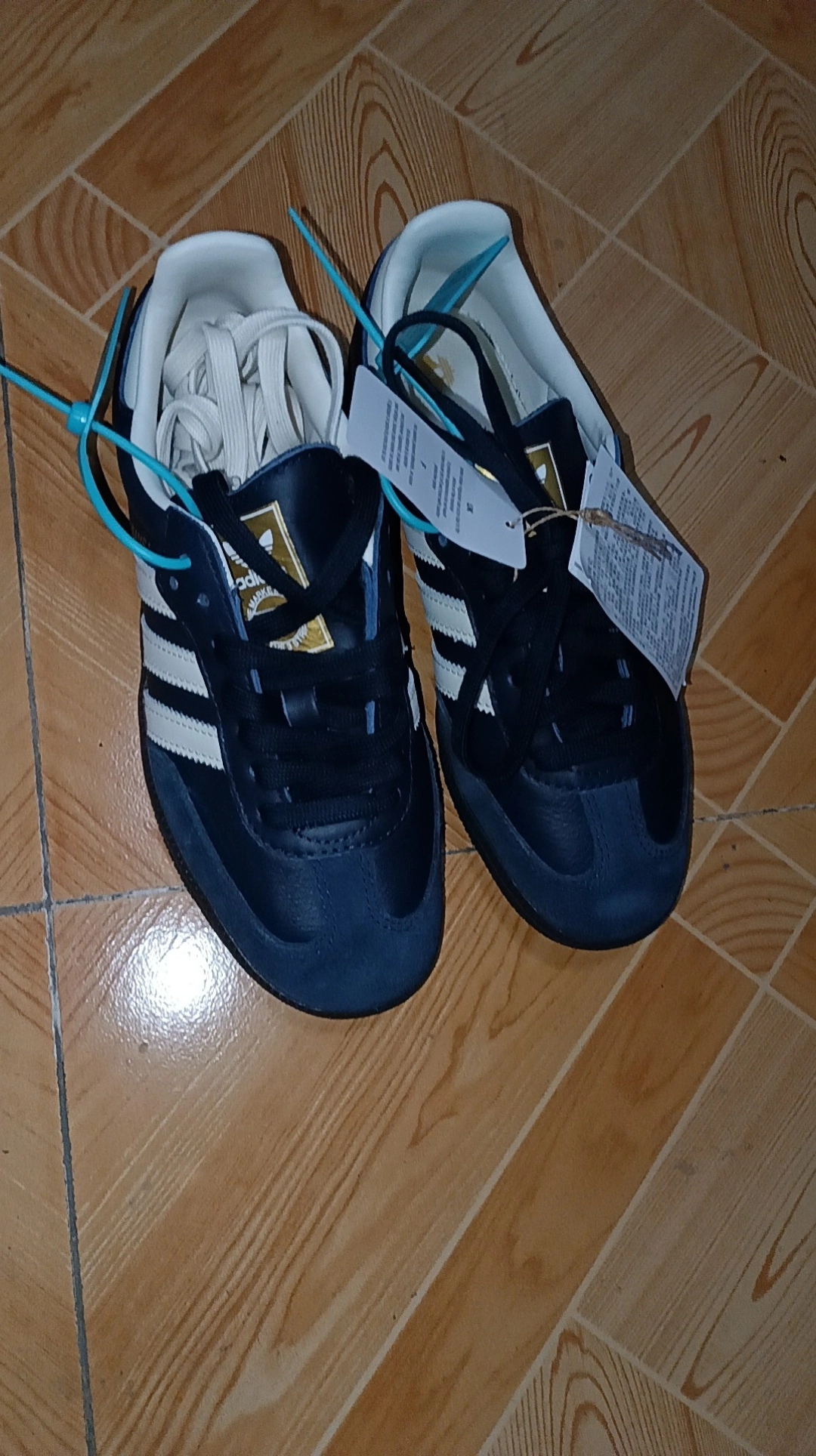 custom review-Adidas Samba OG Night Navy Gum