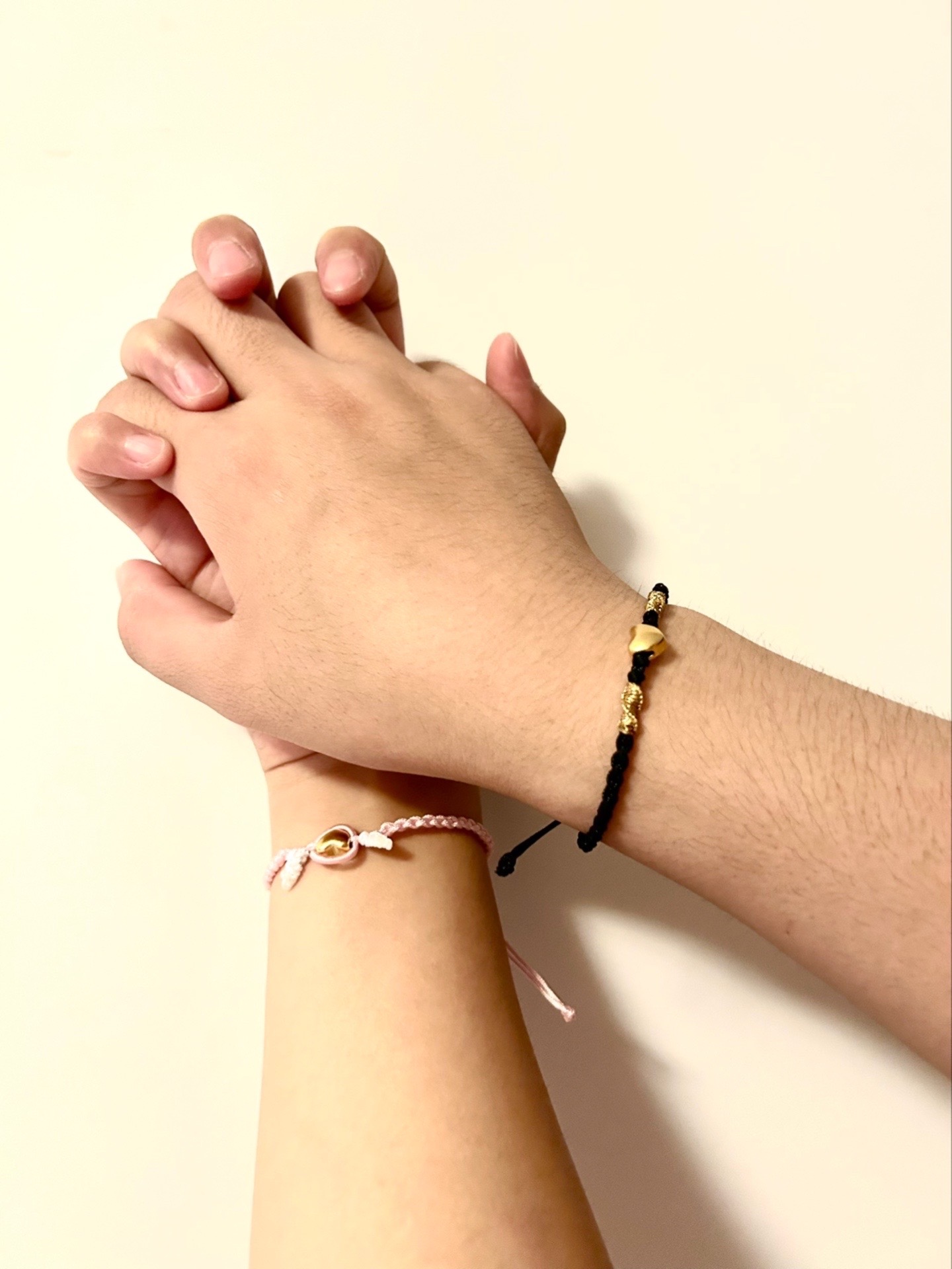 七夕节快到了 想和男朋友一起买个情侣手链
最后看上了这家的情侣爱心