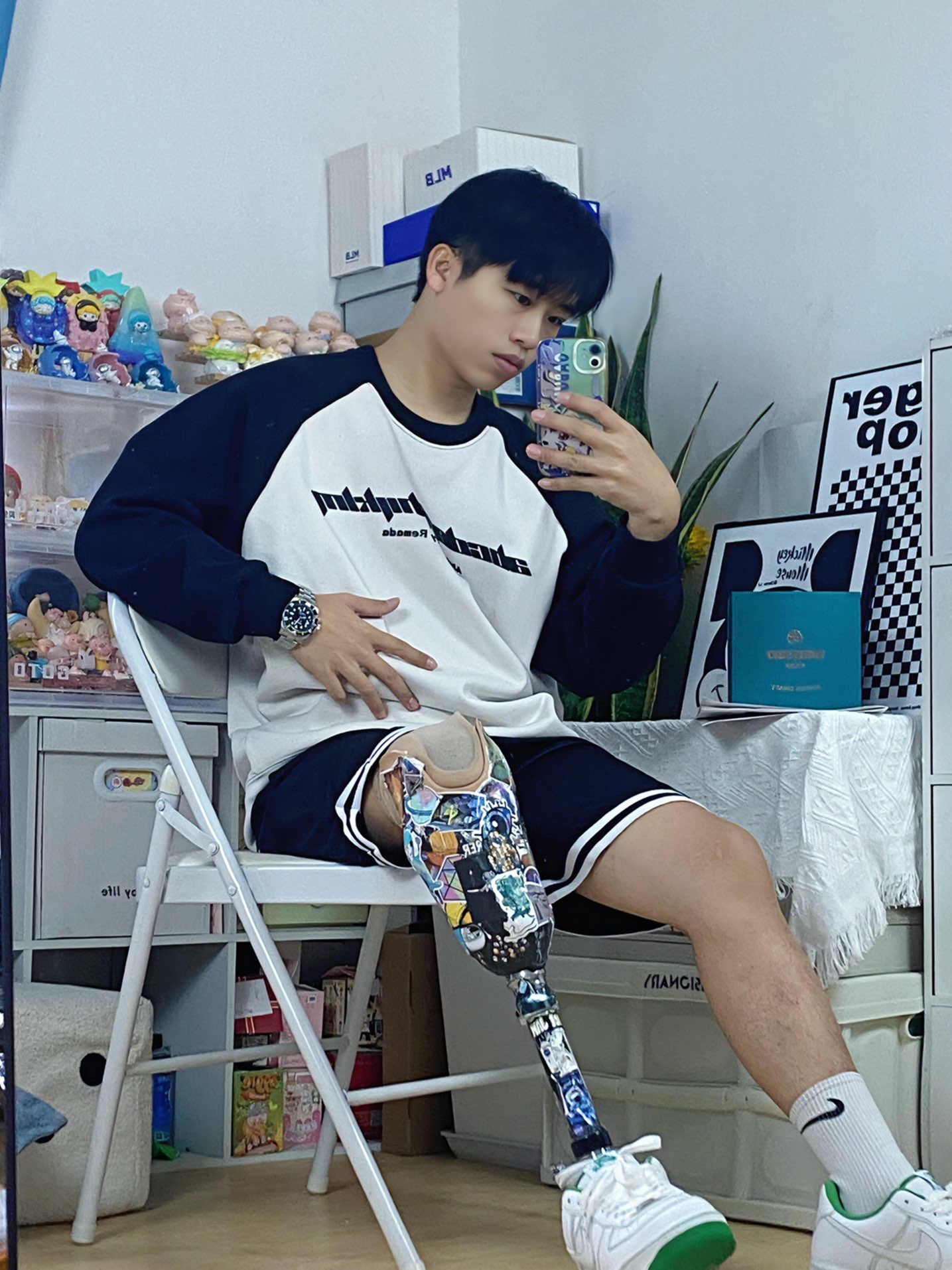 迪西欧/deesio  —— 7115这款手表外形就比较正式,加上经典的