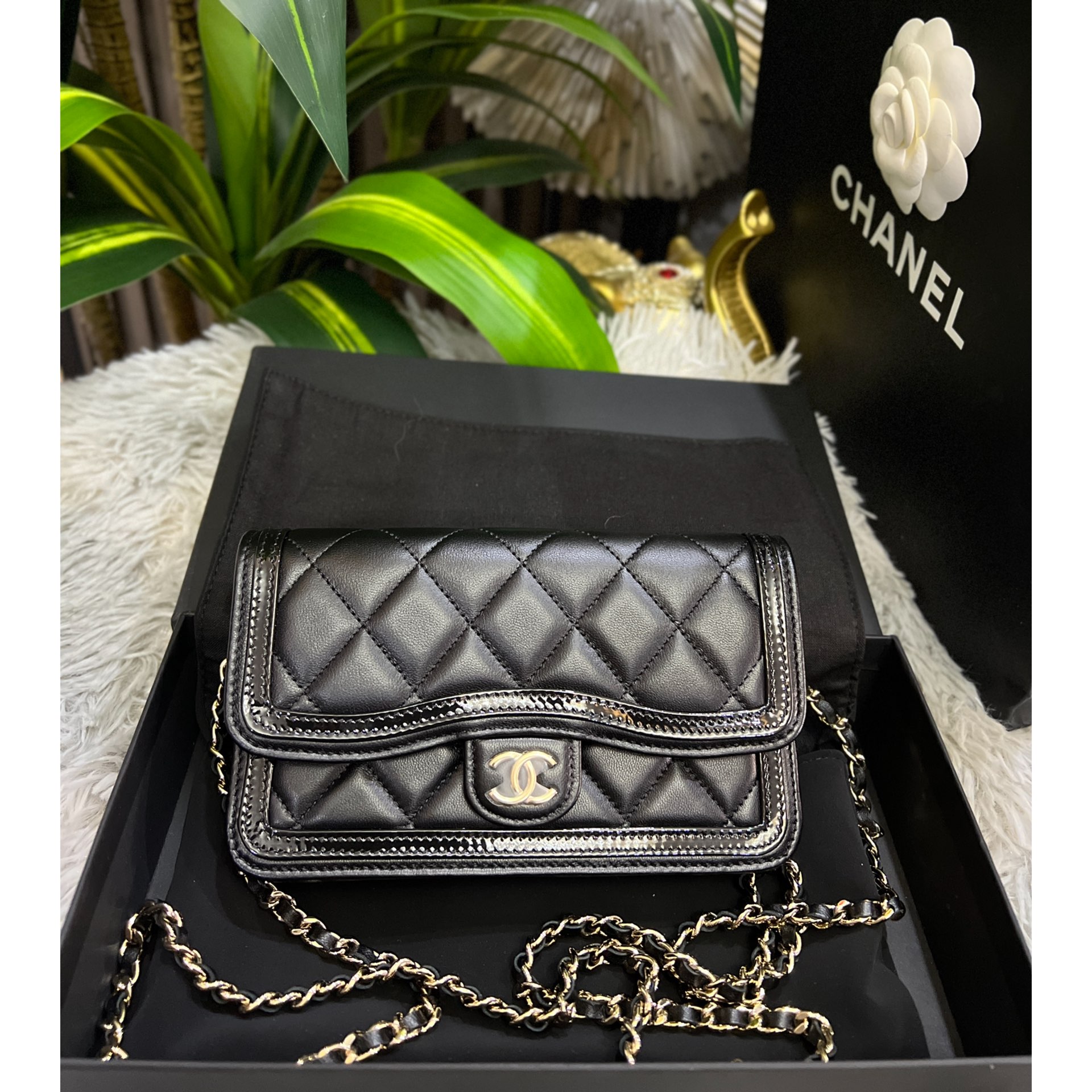 香奈儿菱格羊皮minicf